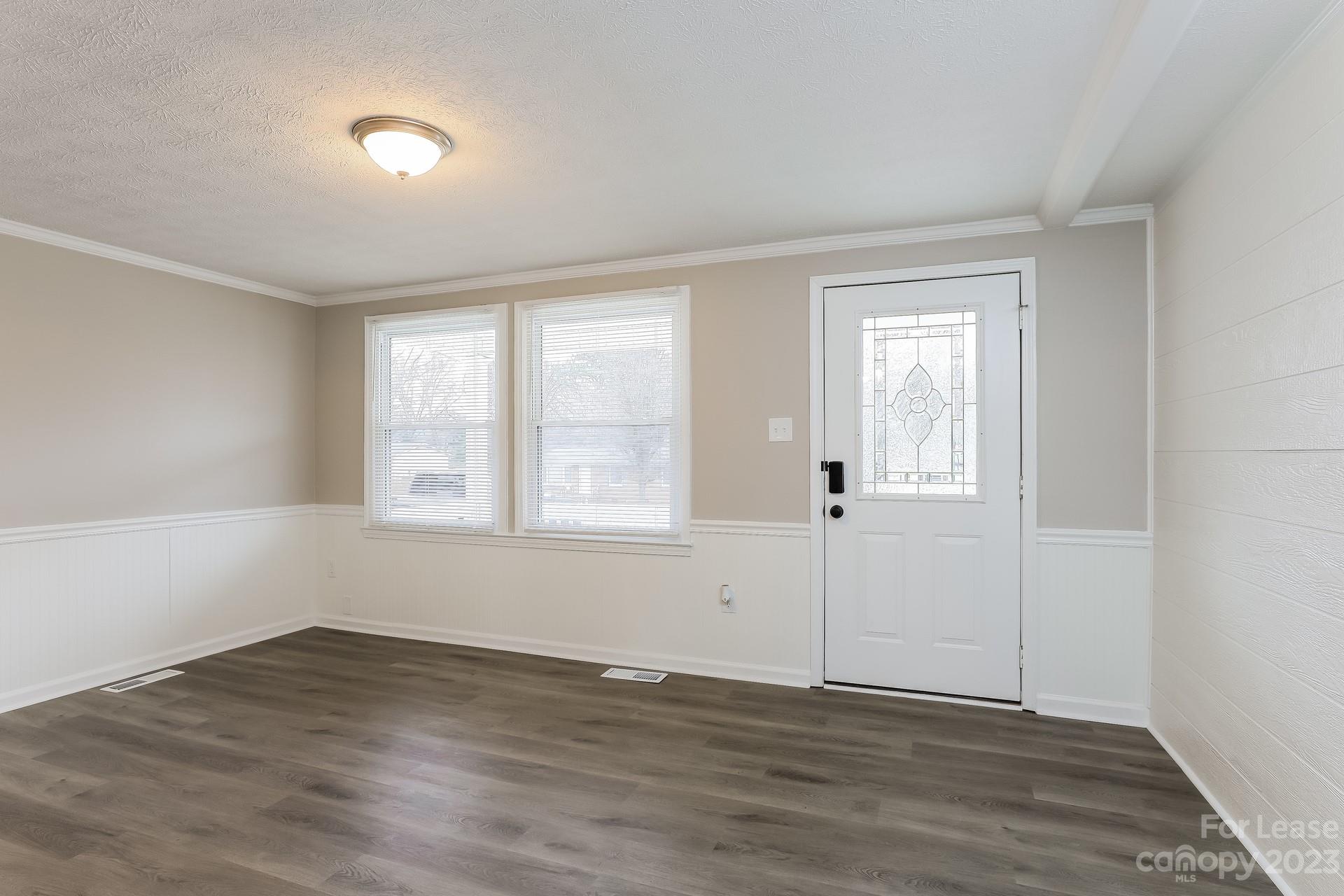 Crestview - Residential Lease