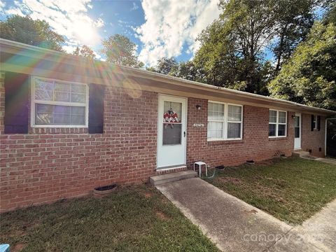 Photo of 2423 Lewis Road, Newton, NC 28658 (MLS # 4300064)