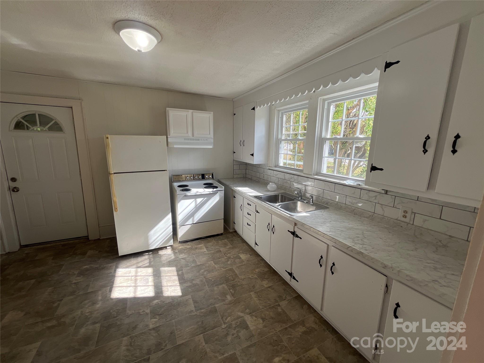 Highland Park - Residential Lease