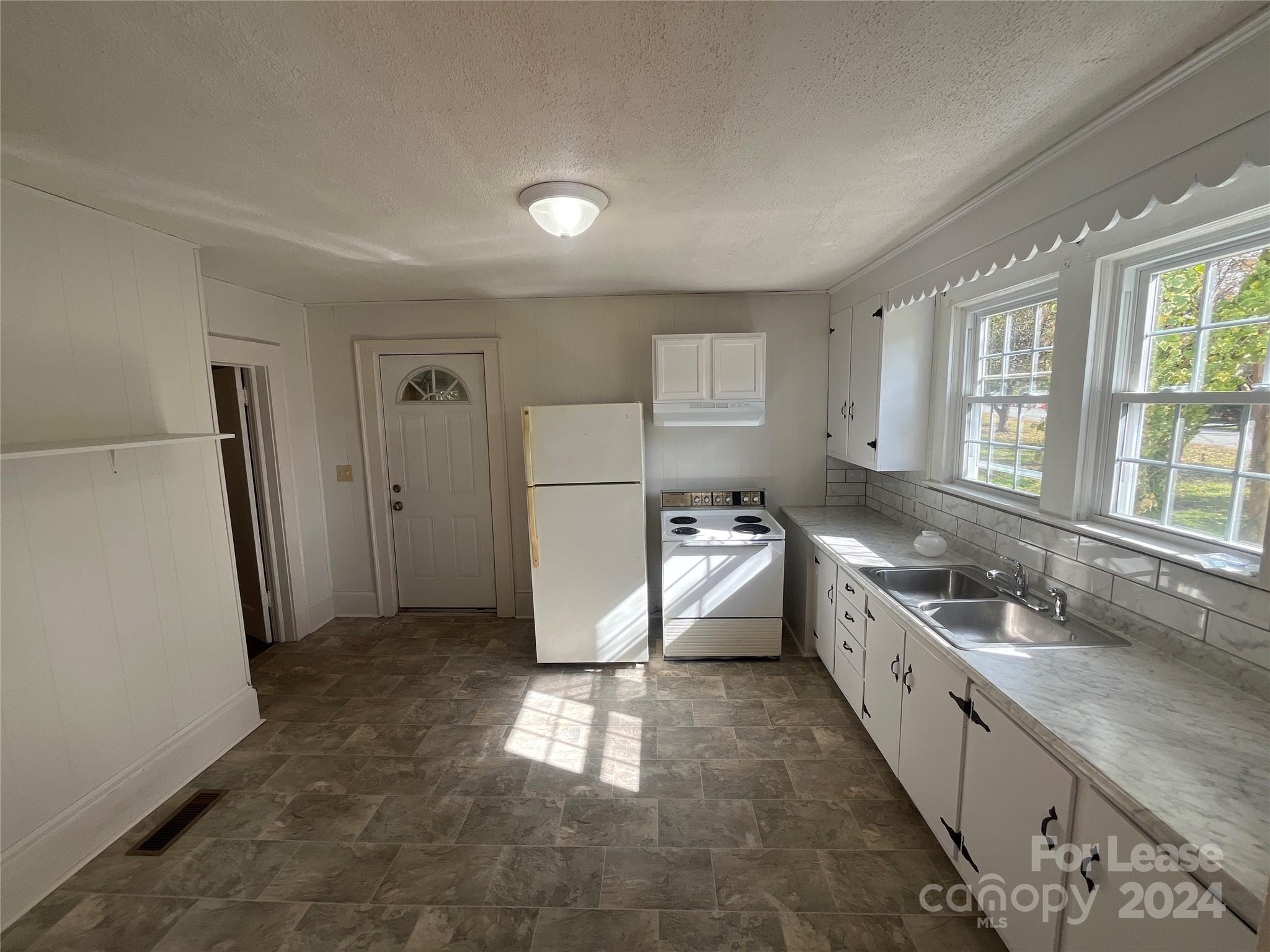 Highland Park - Residential Lease