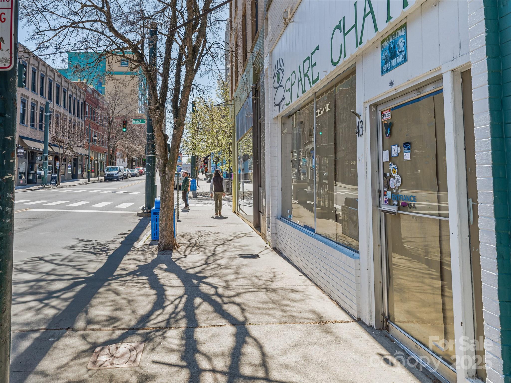 43 Broadway Street