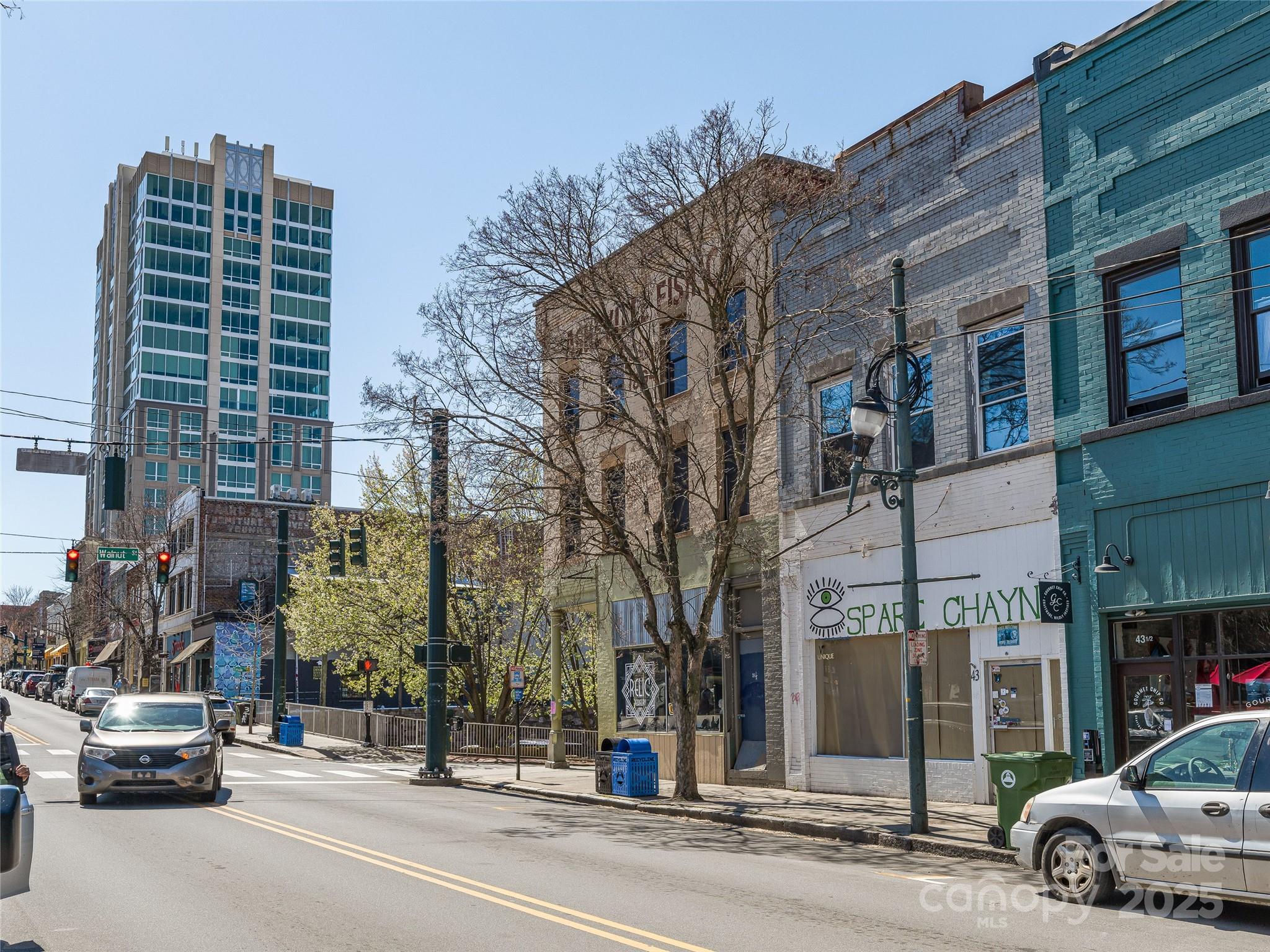 43 Broadway Street