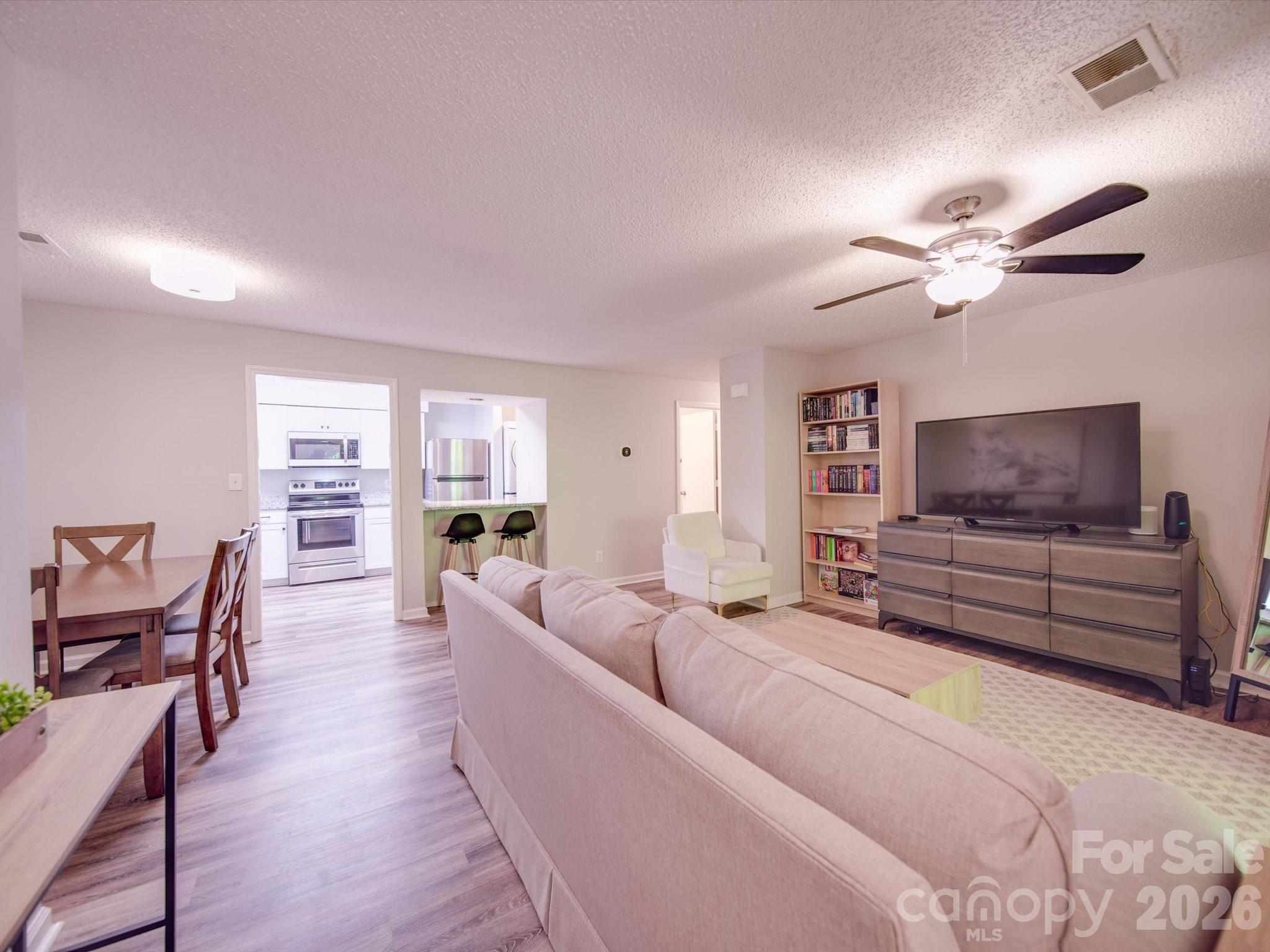 1052 Churchill Downs Court I