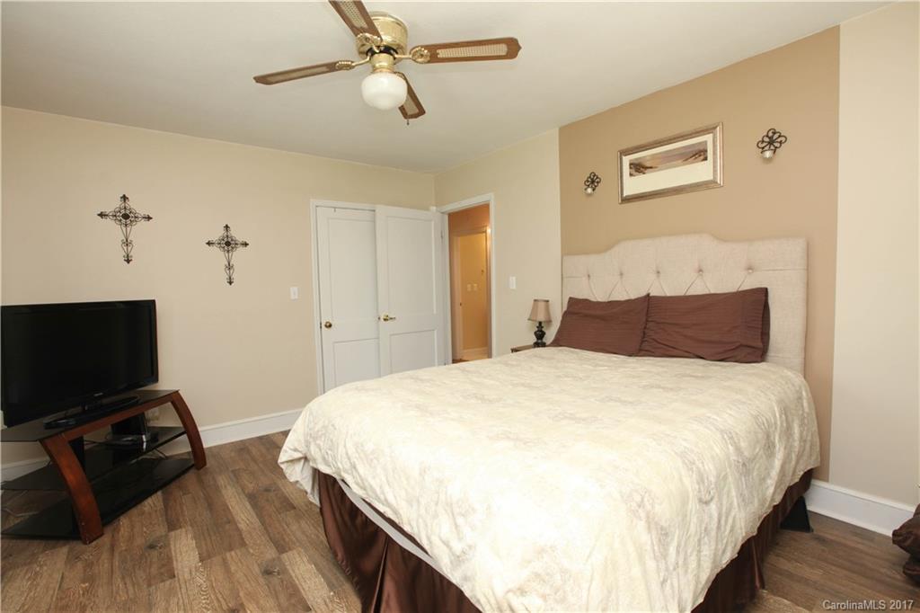 Commodore Peninsula - Residential