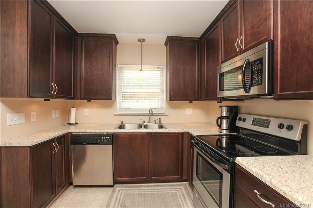 Commodore Peninsula - Residential