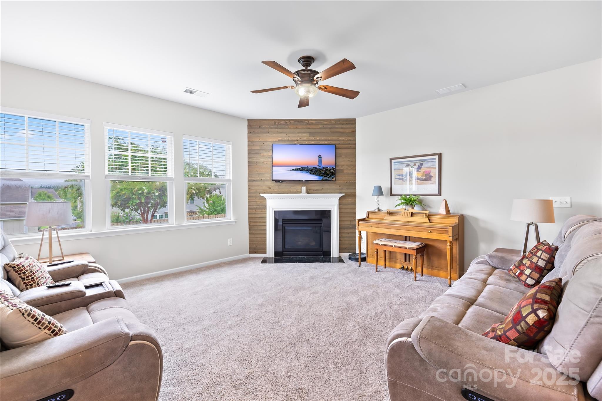 Almond Glen - Residential