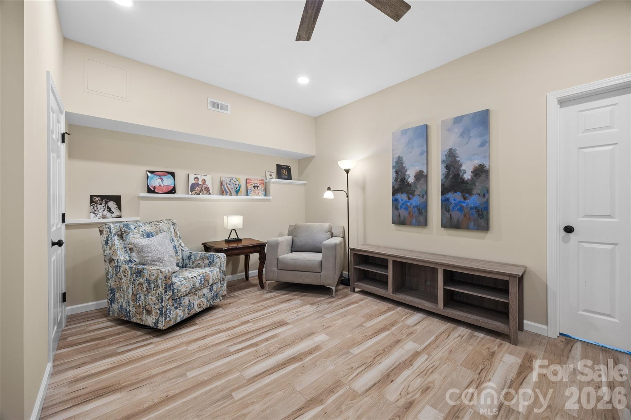 2209 Trading Ford Drive