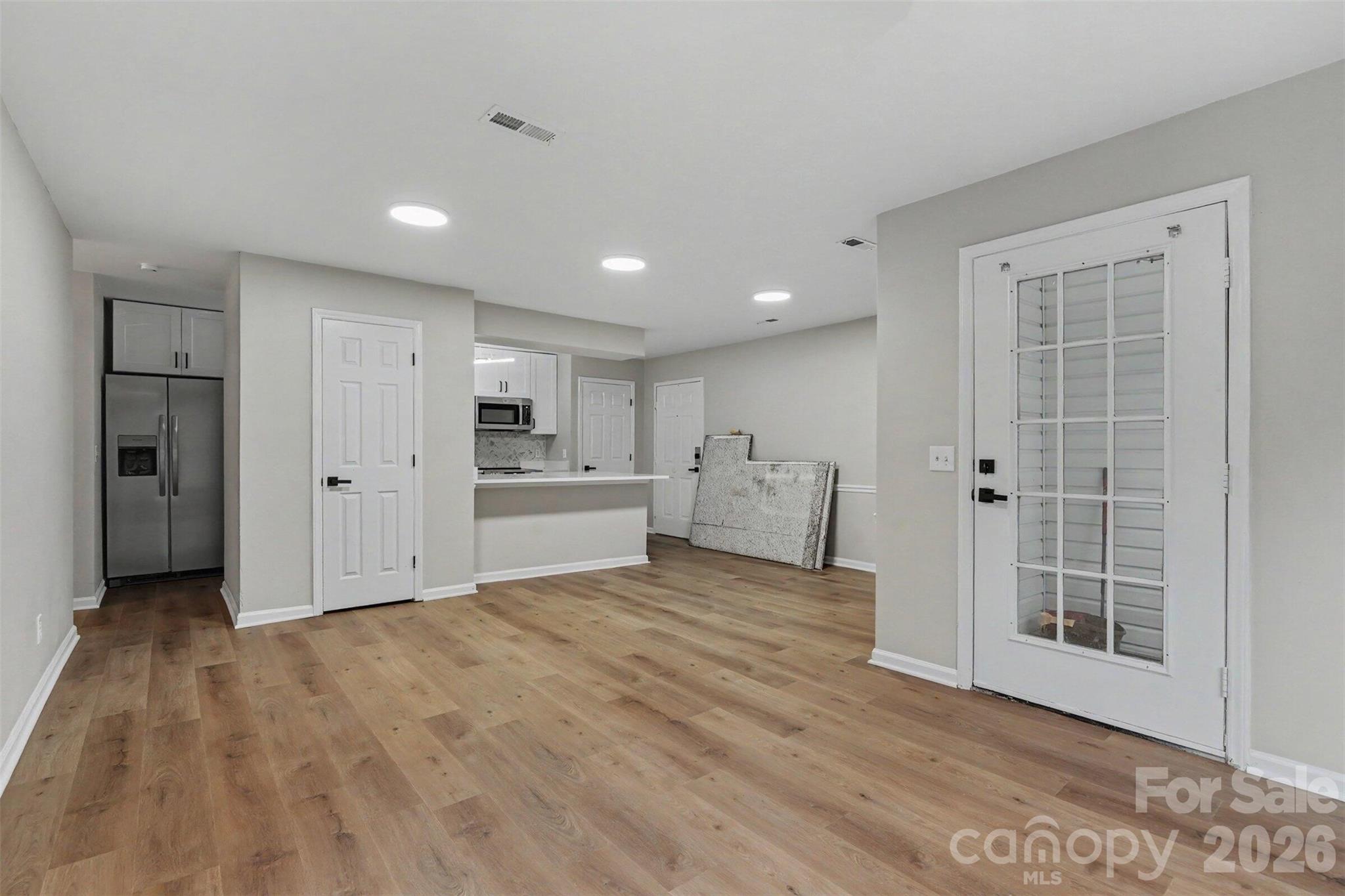 6260 Rosecroft Drive 6260