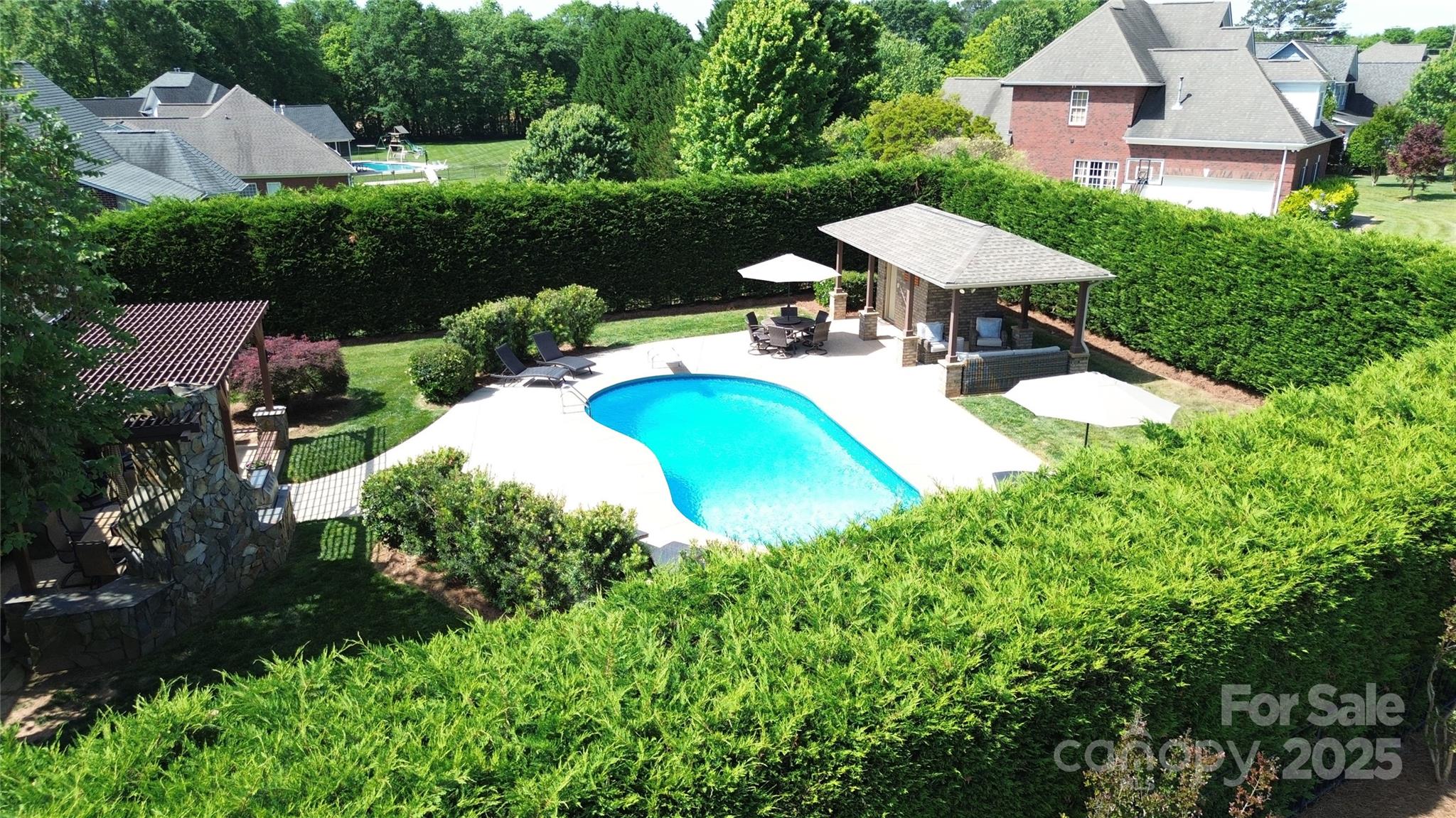 3000 J R Court