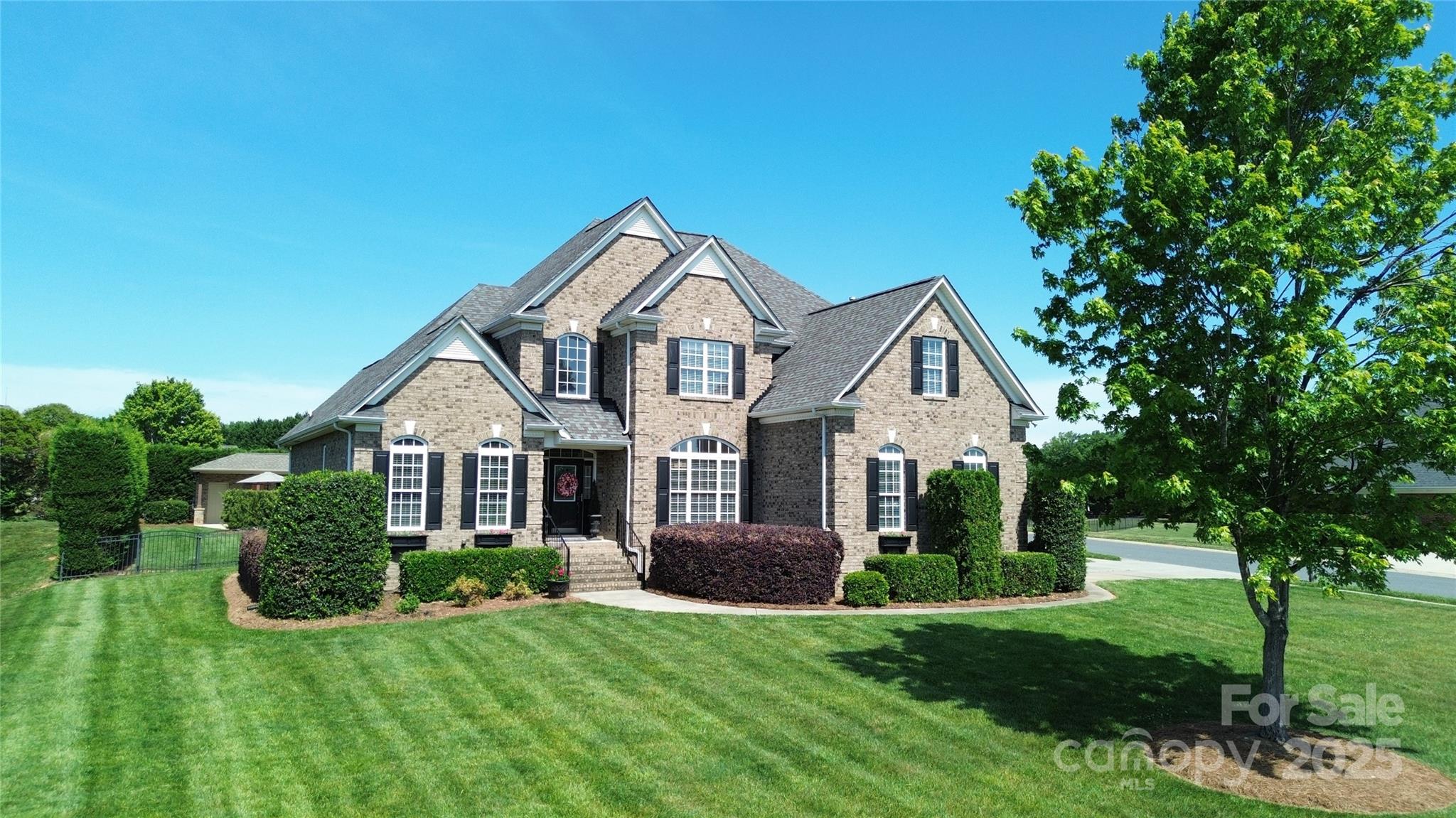 3000 J R Court