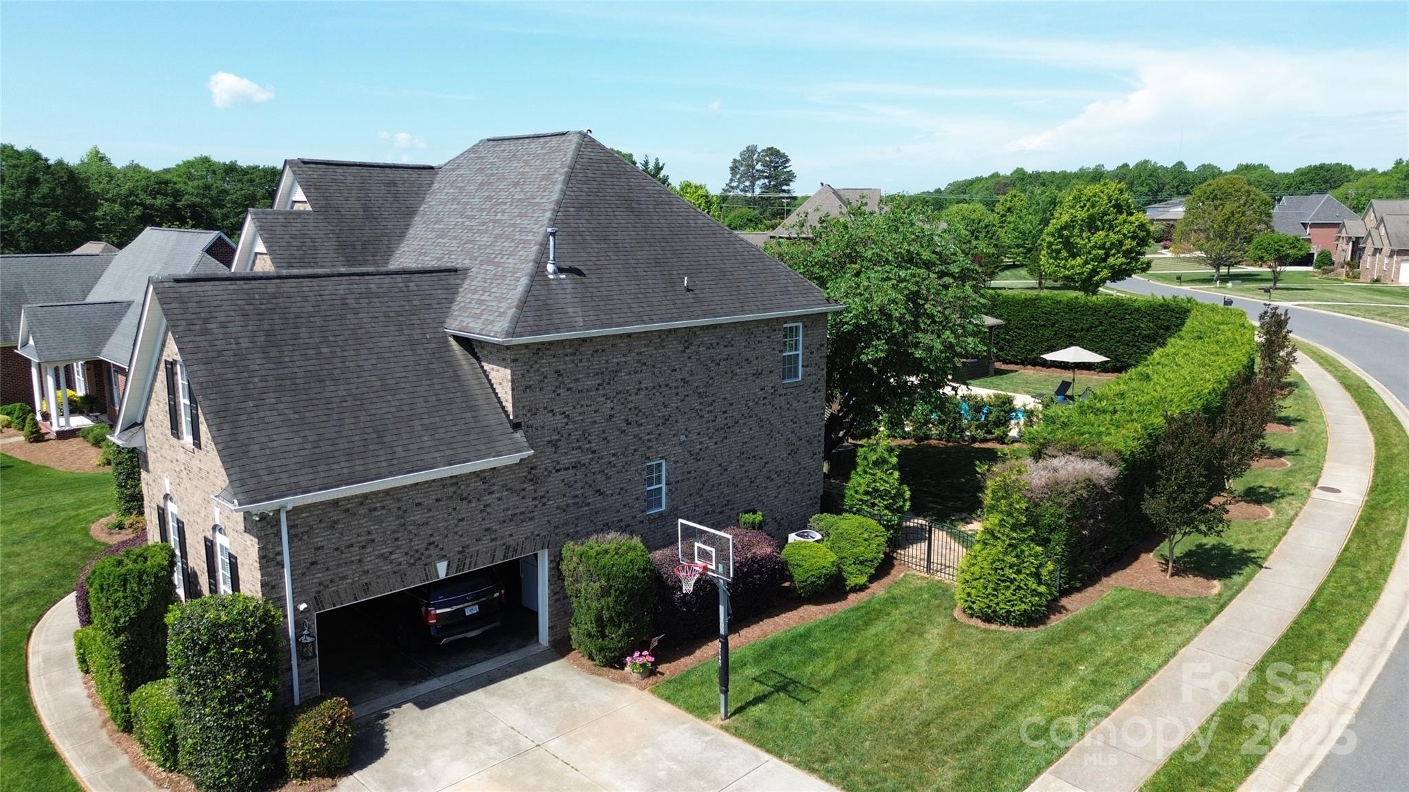 3000 J R Court