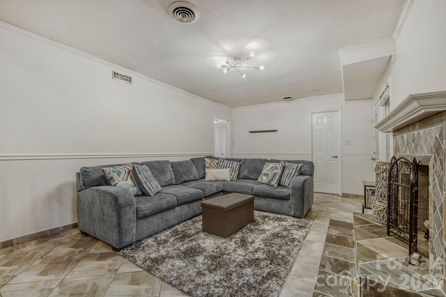 Castleton Gardens - Residential