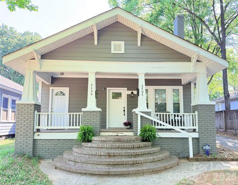 Photo of 2404 E 7th Street, Charlotte, NC 28204 (MLS # 4374135)