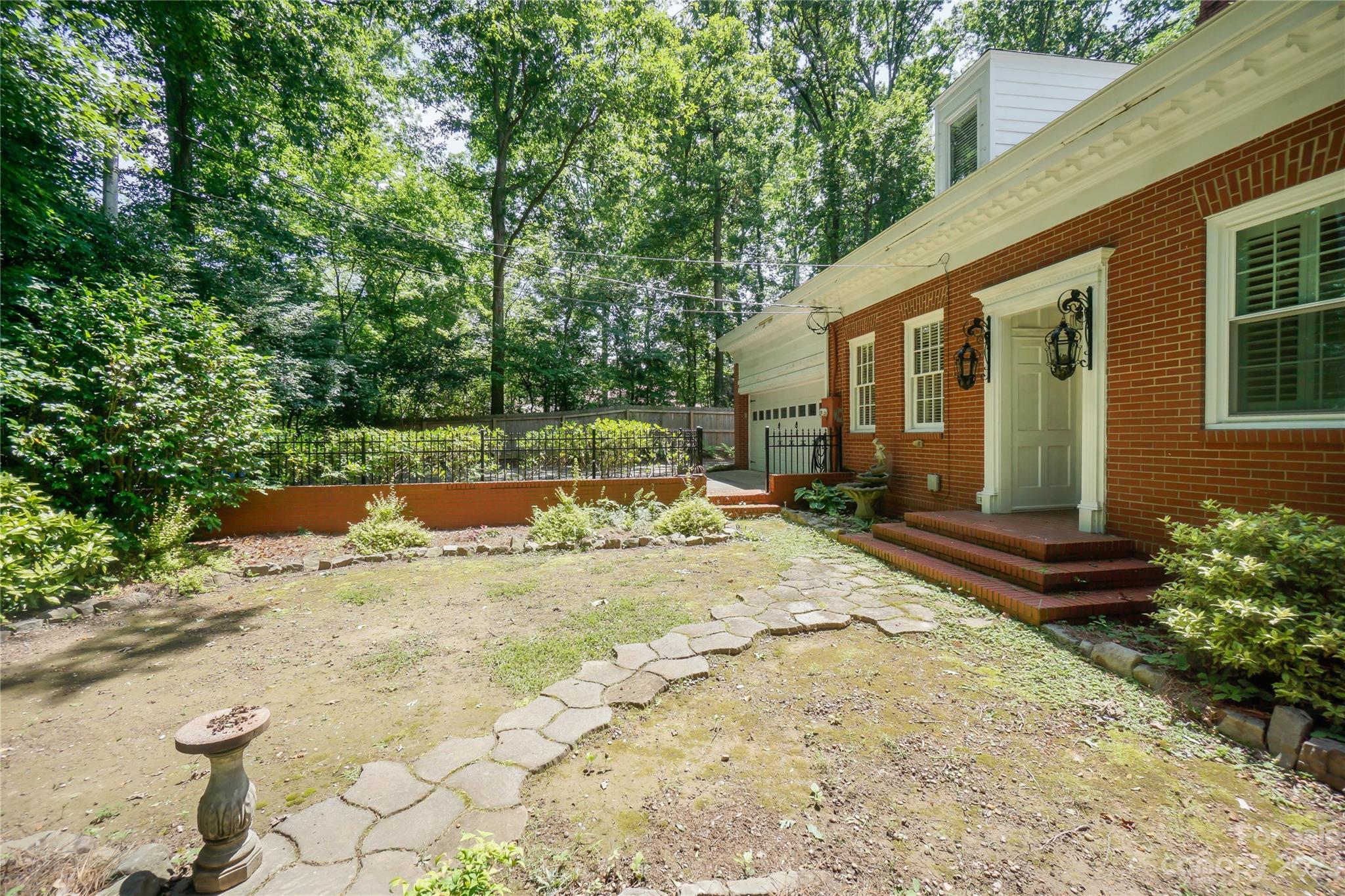 Forest Hill - Residential