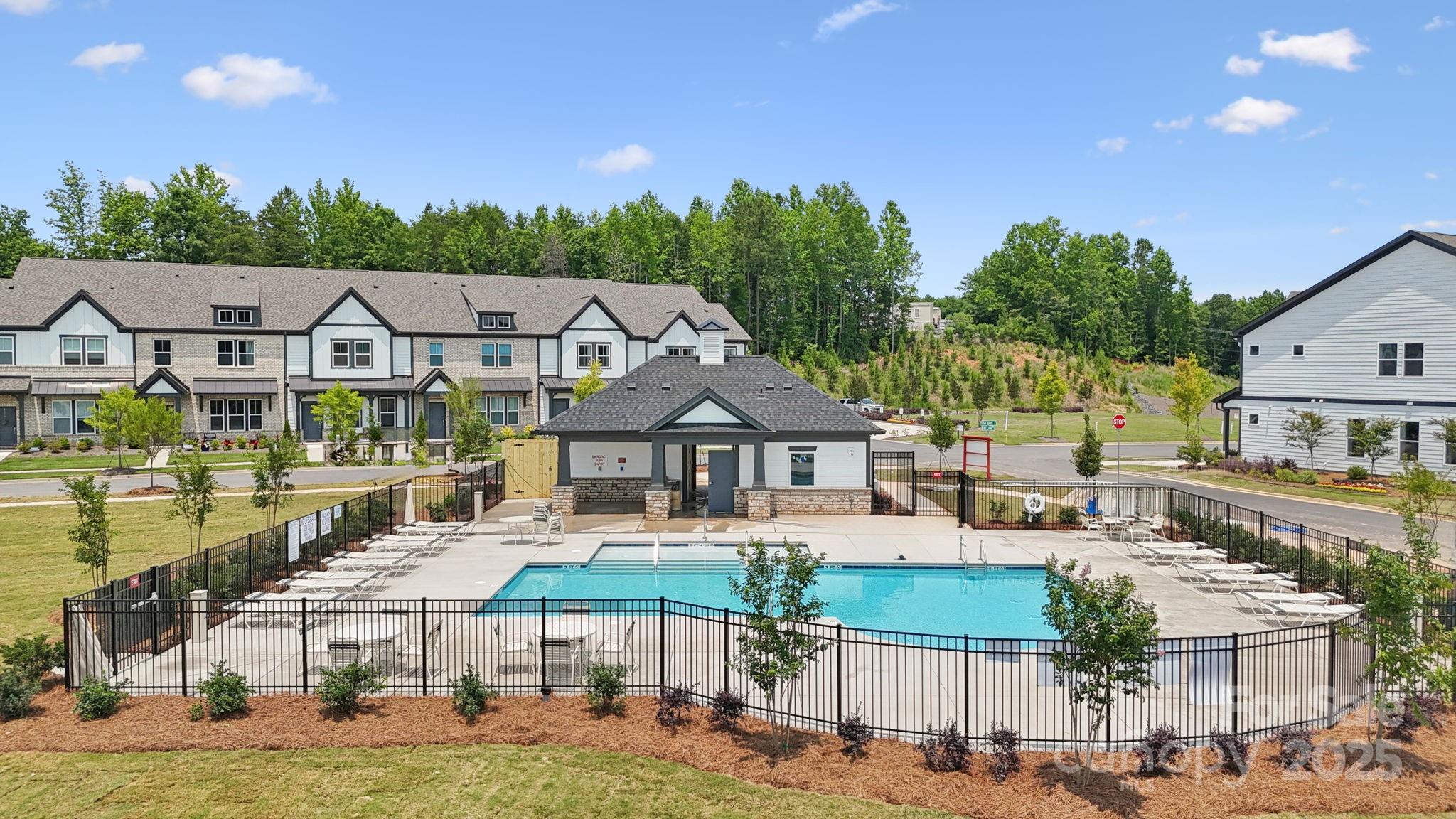 The Ridge at Sugar Creek - Residential