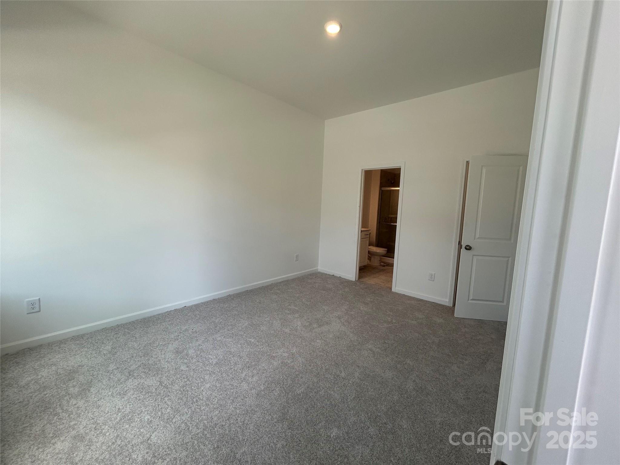 The Ridge at Sugar Creek - Residential