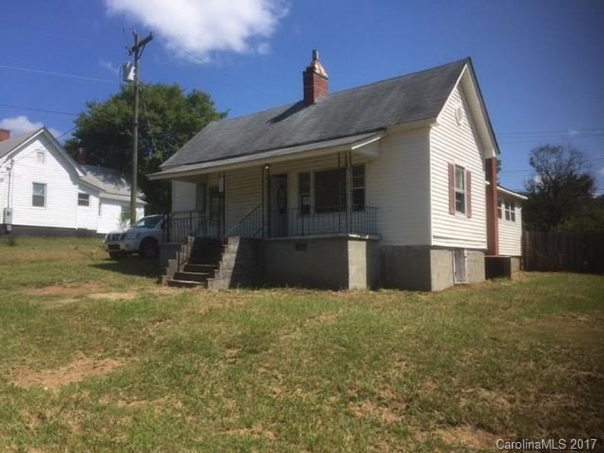 ATTENTION INVESTORS!!  FIXER UPPER LOCATED IN COOLEMEE!!  This home offers 2 bedrooms, 1 bath, a large living room, kitchen with dining area and a bonus room that could be used as a 3rd bedroom.  Home in need of repairs and updating.  BRING ALL OFFERS!!