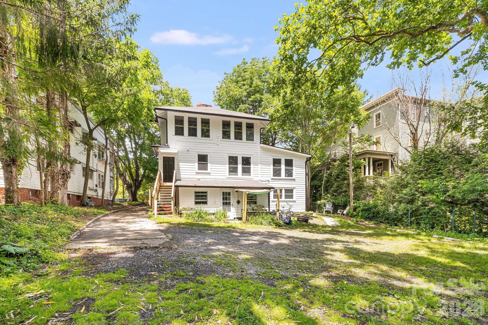 295 E Chestnut Street