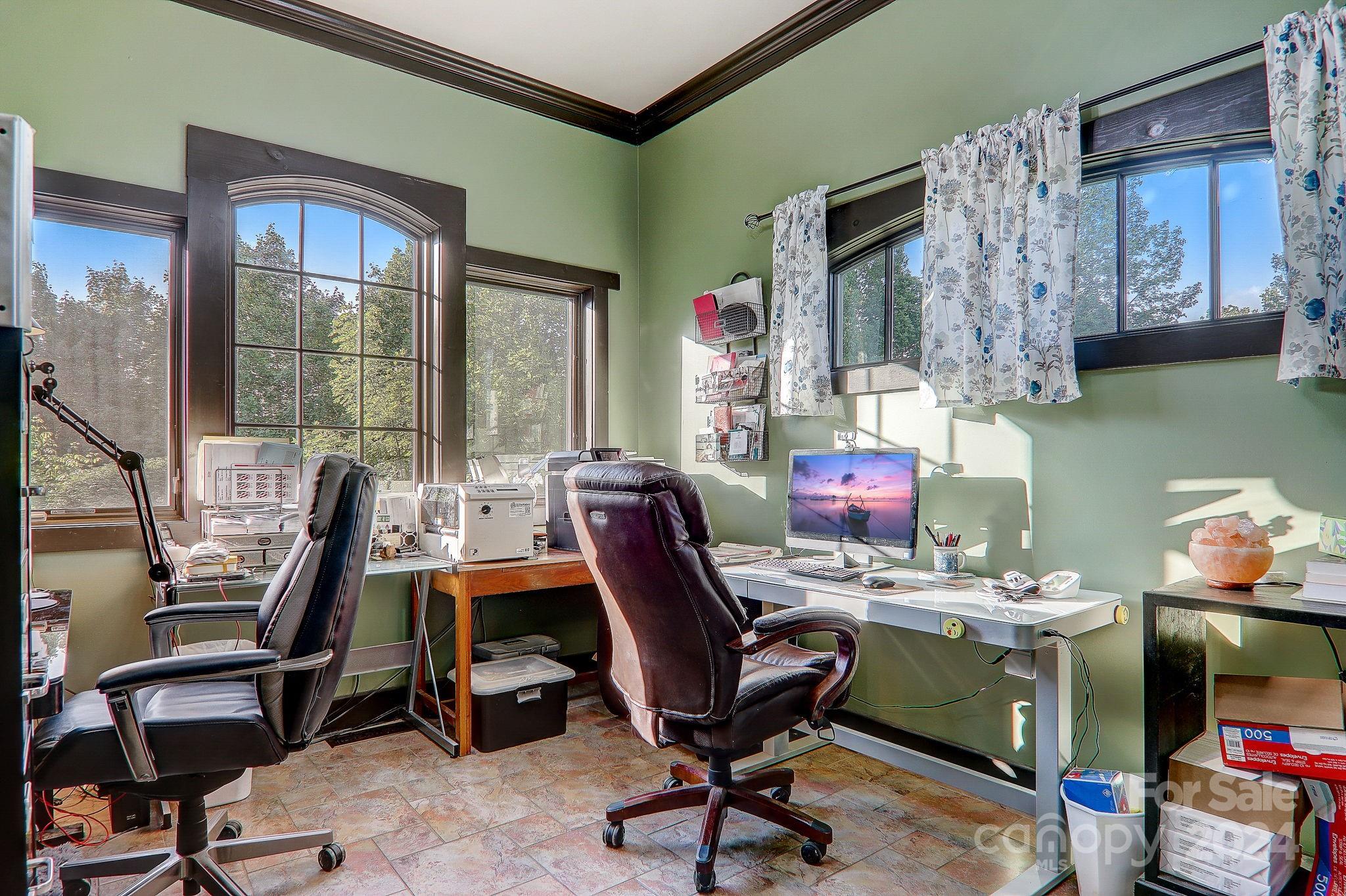 Hawk Mountain - Residential