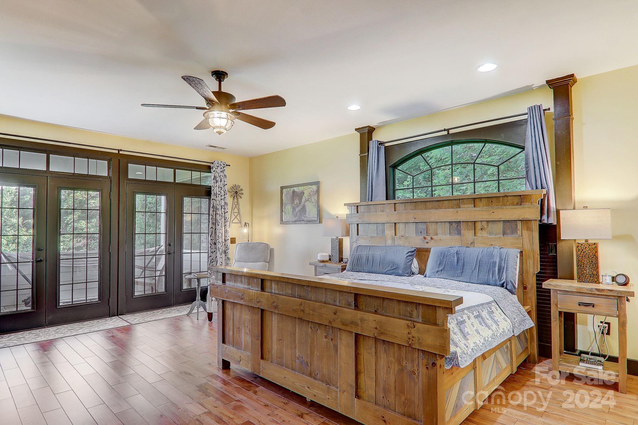 Hawk Mountain - Residential