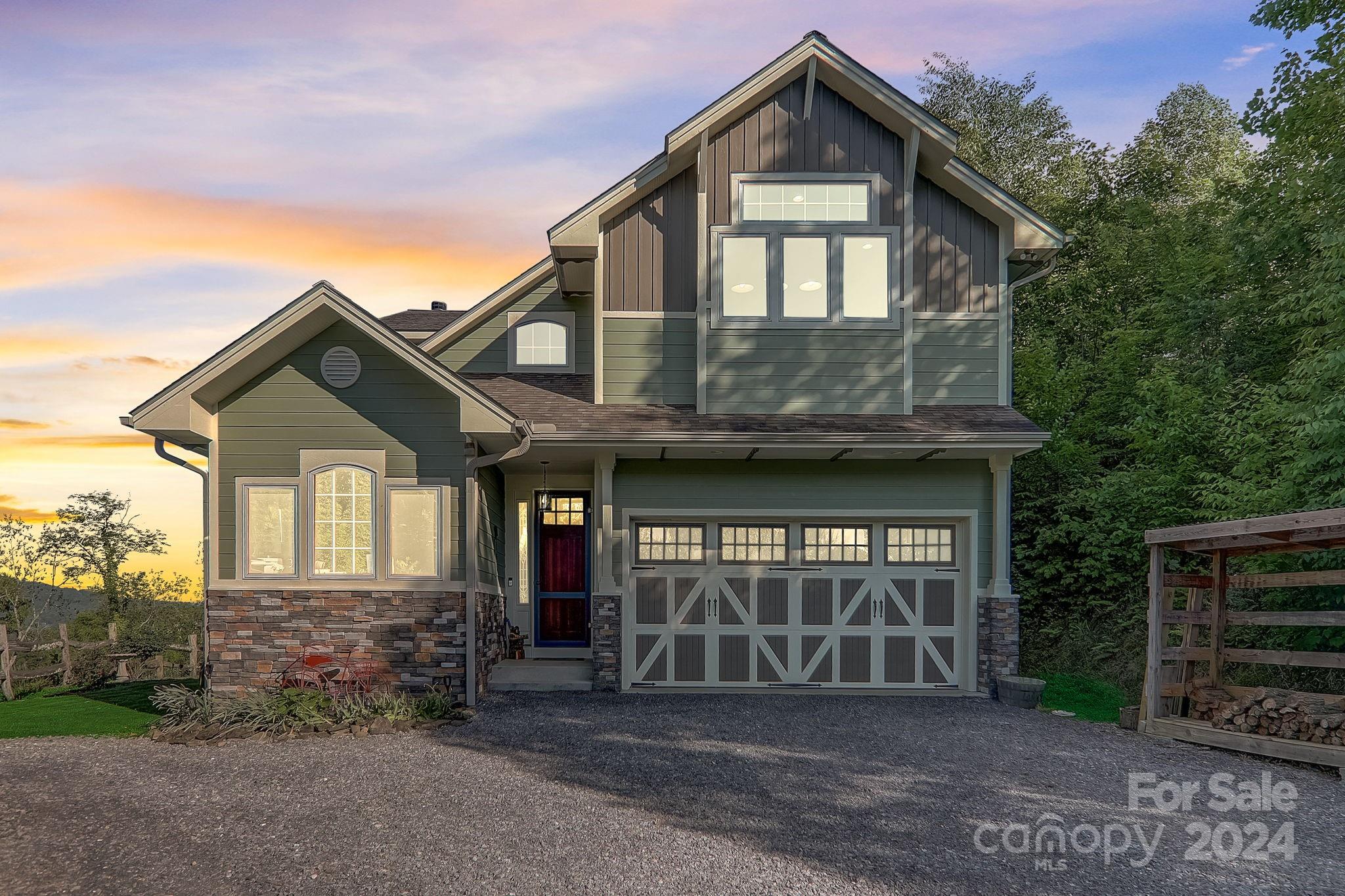 Hawk Mountain - Residential