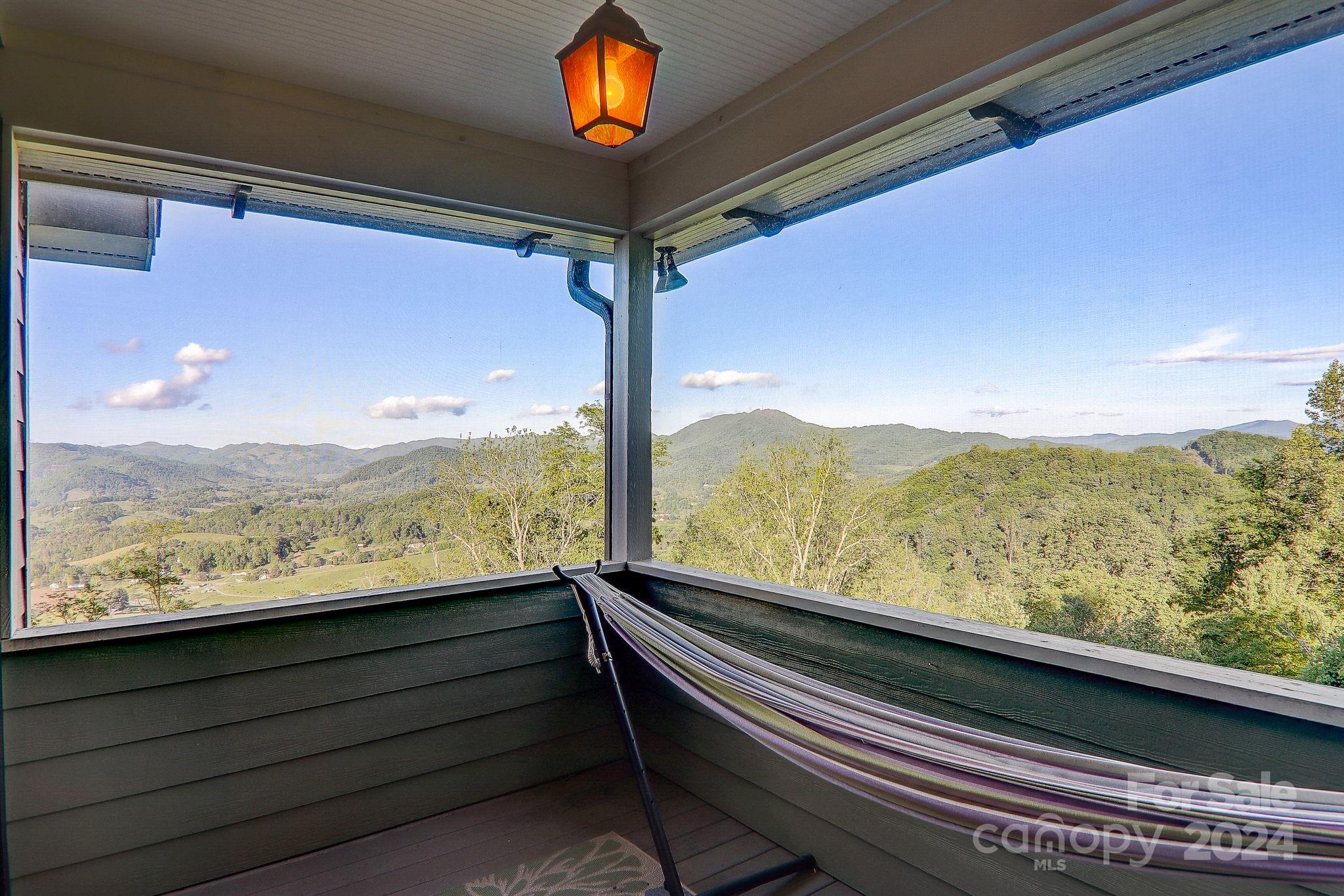 Hawk Mountain - Residential