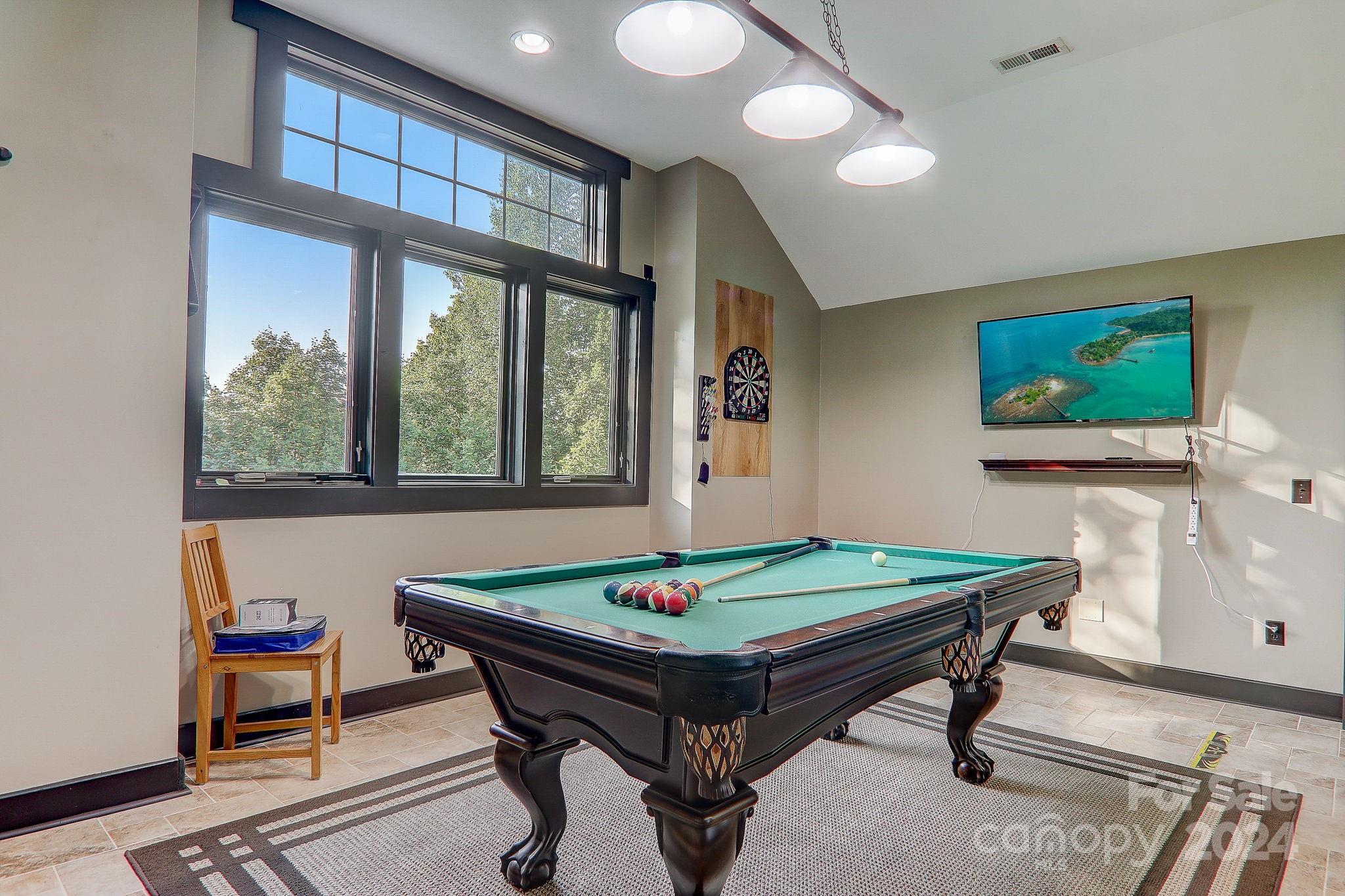 Hawk Mountain - Residential