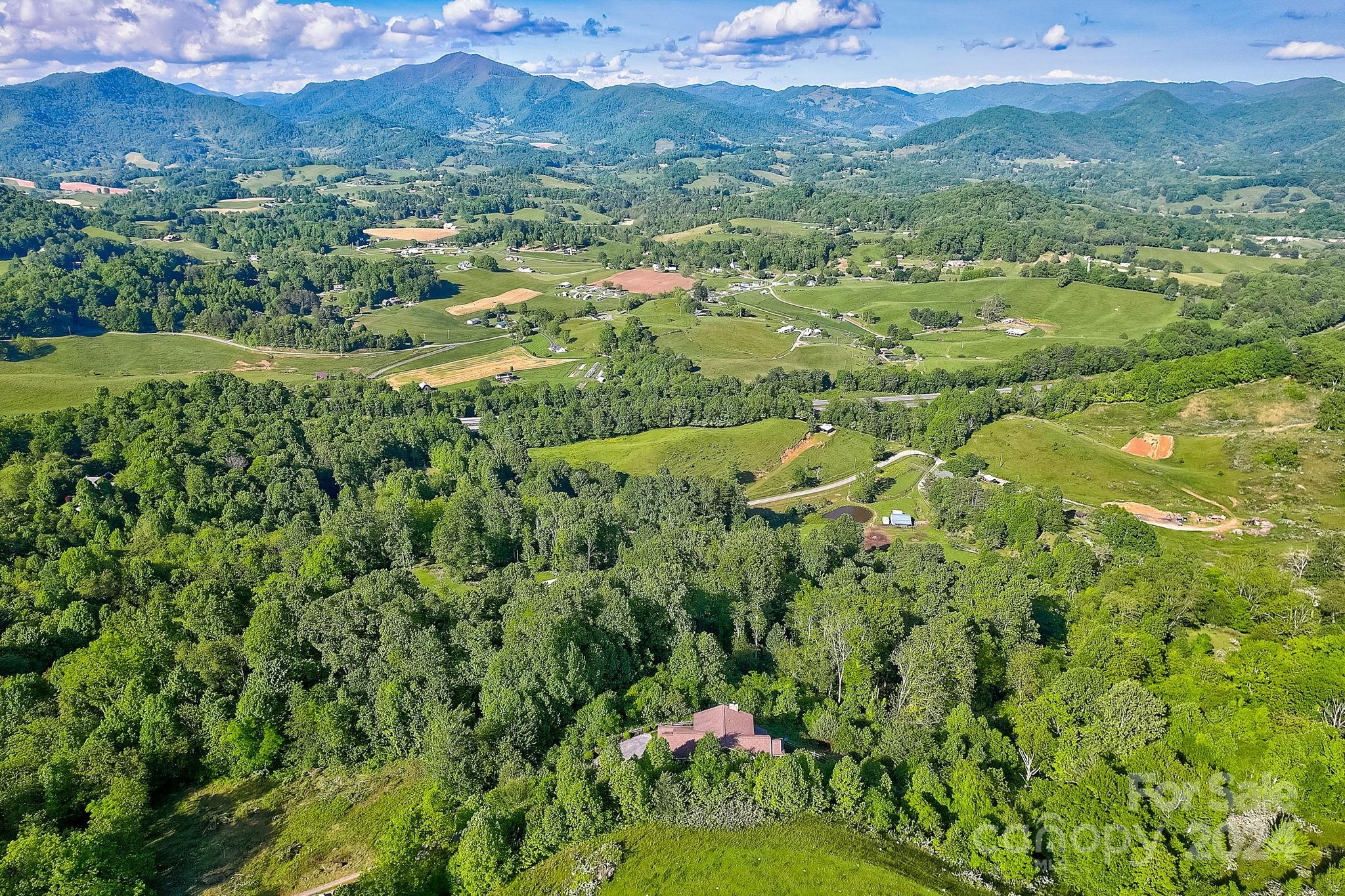 Hawk Mountain - Residential