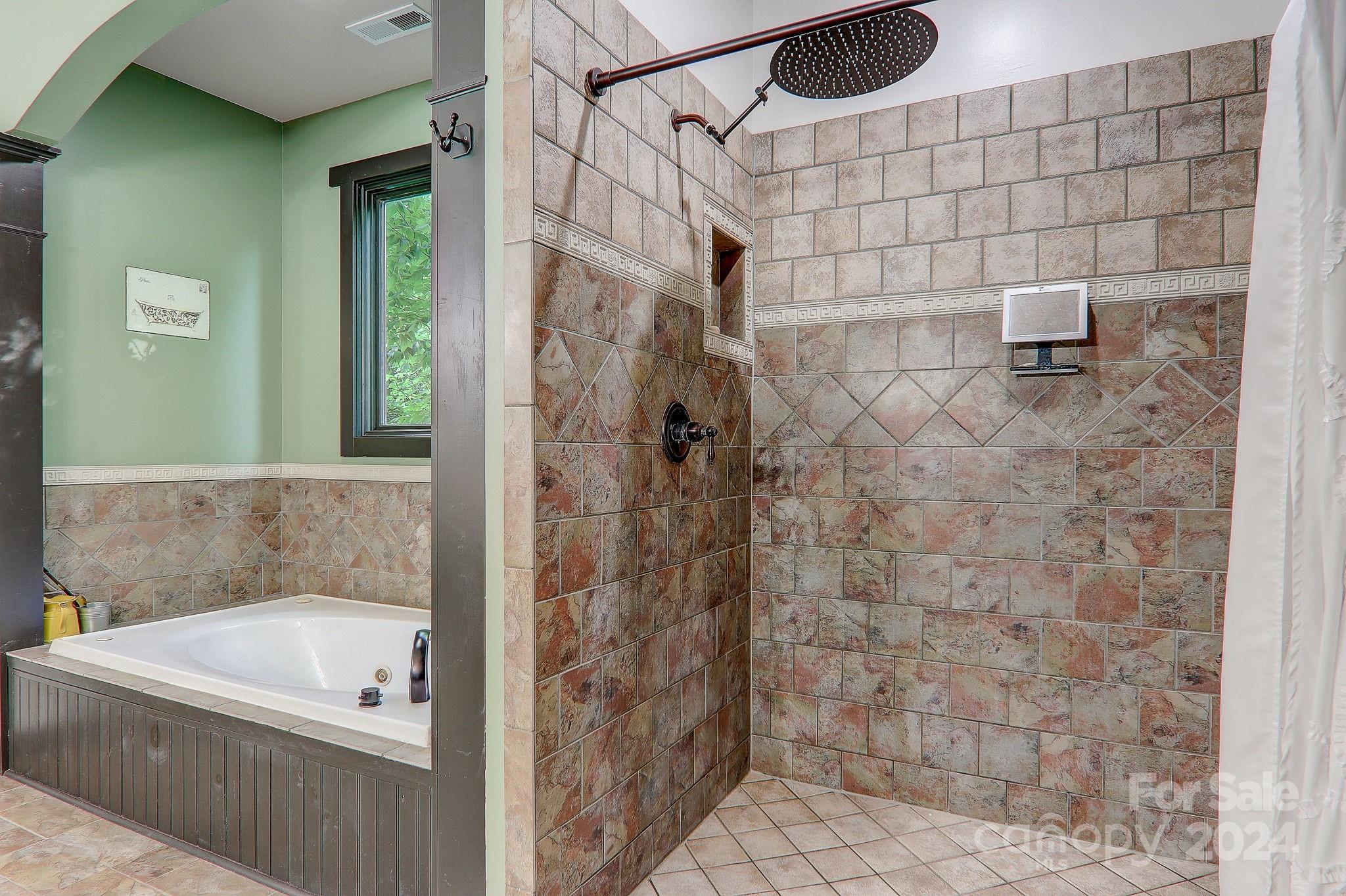 Hawk Mountain - Residential