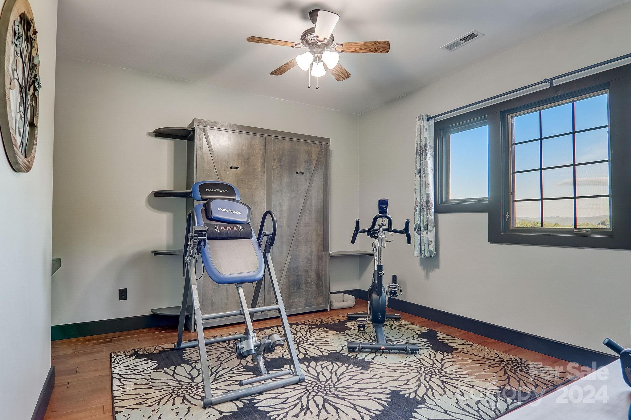 Hawk Mountain - Residential