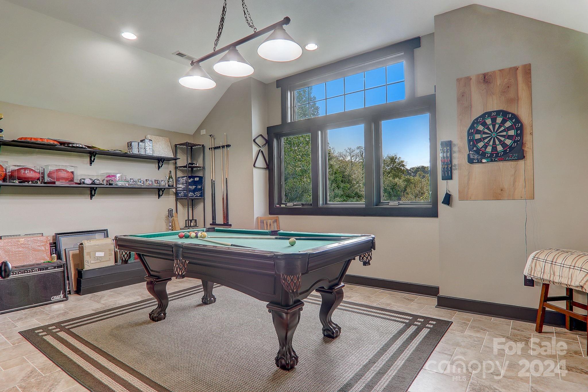 Hawk Mountain - Residential