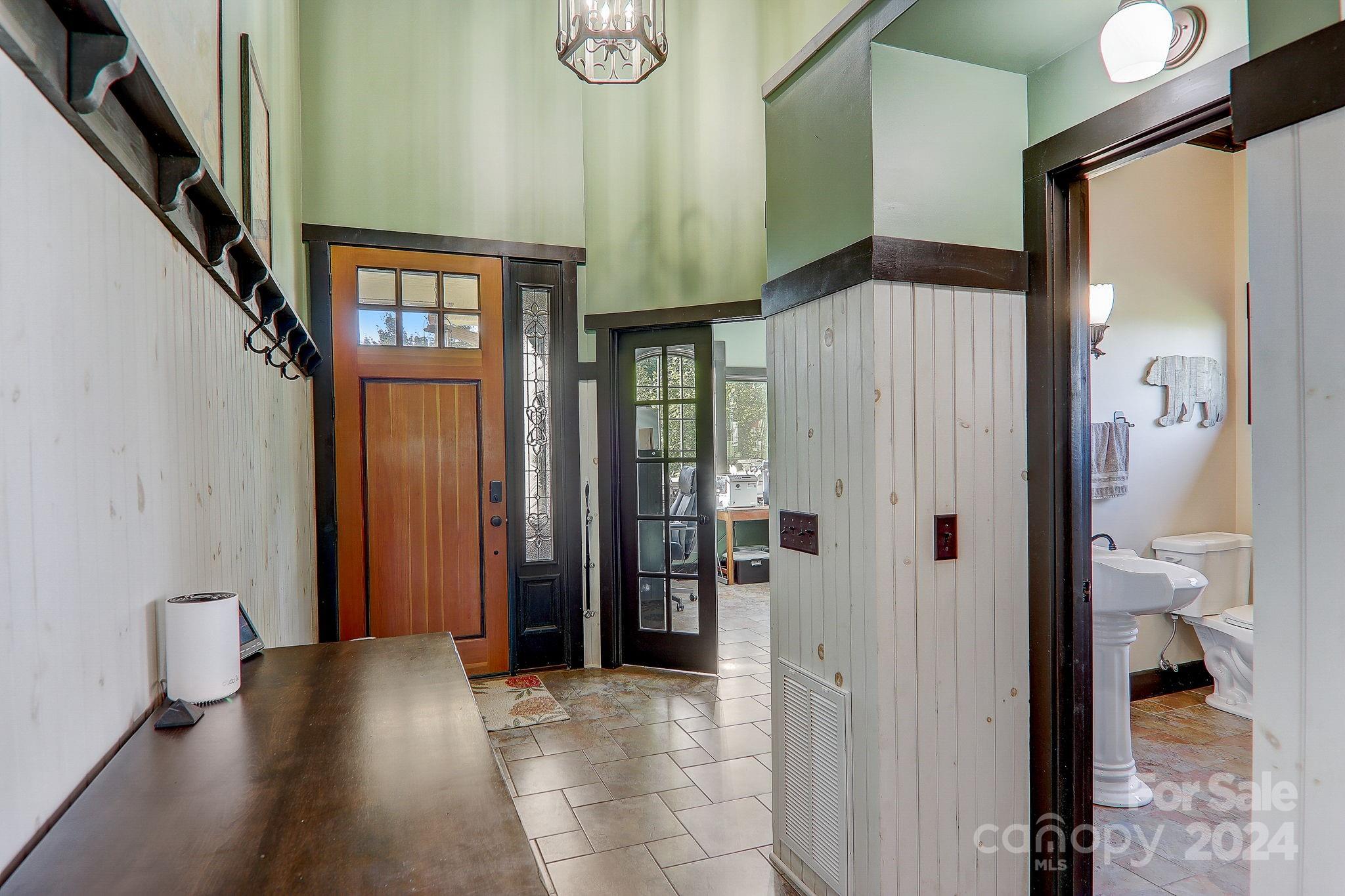 Hawk Mountain - Residential