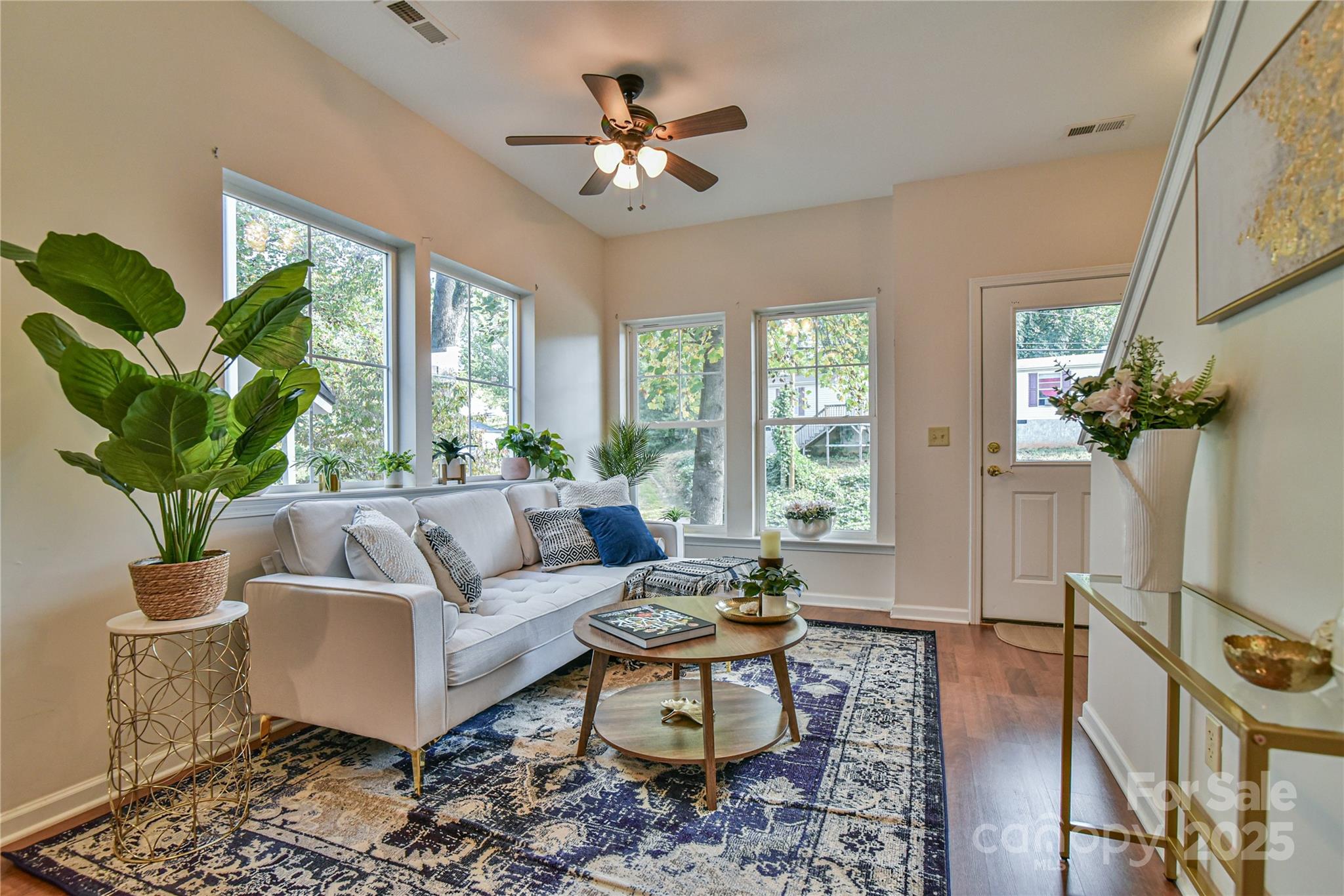 3 Penley Avenue E