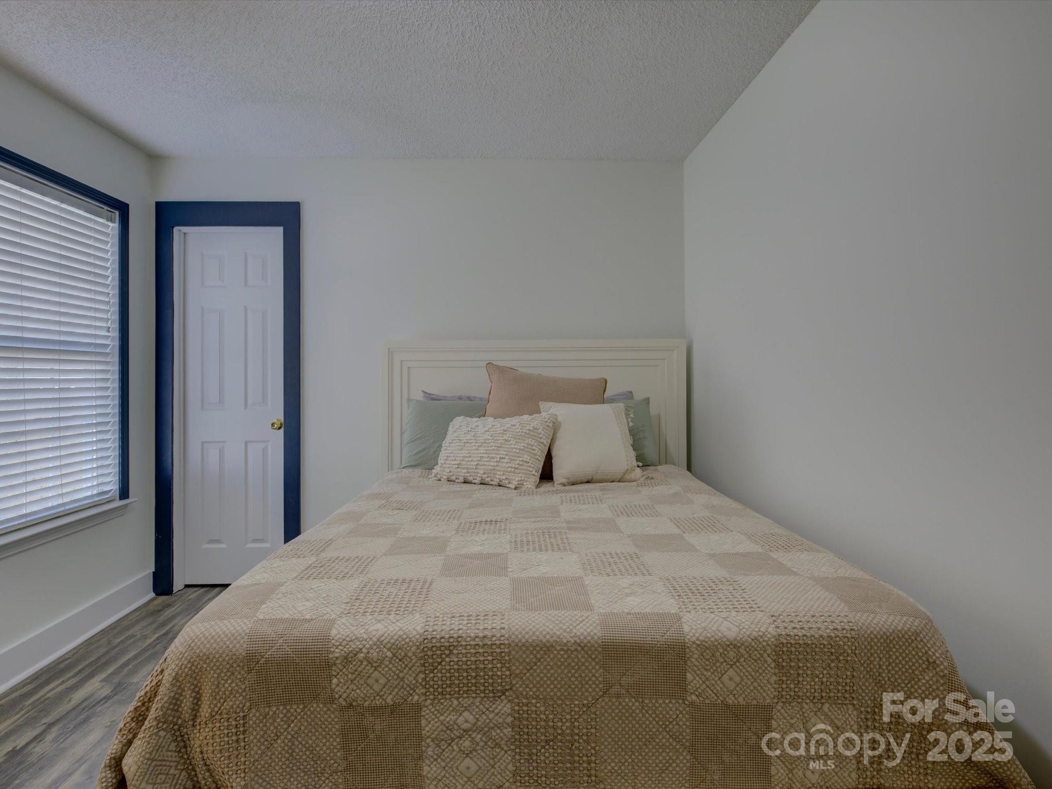 Hallmark Glen - Residential