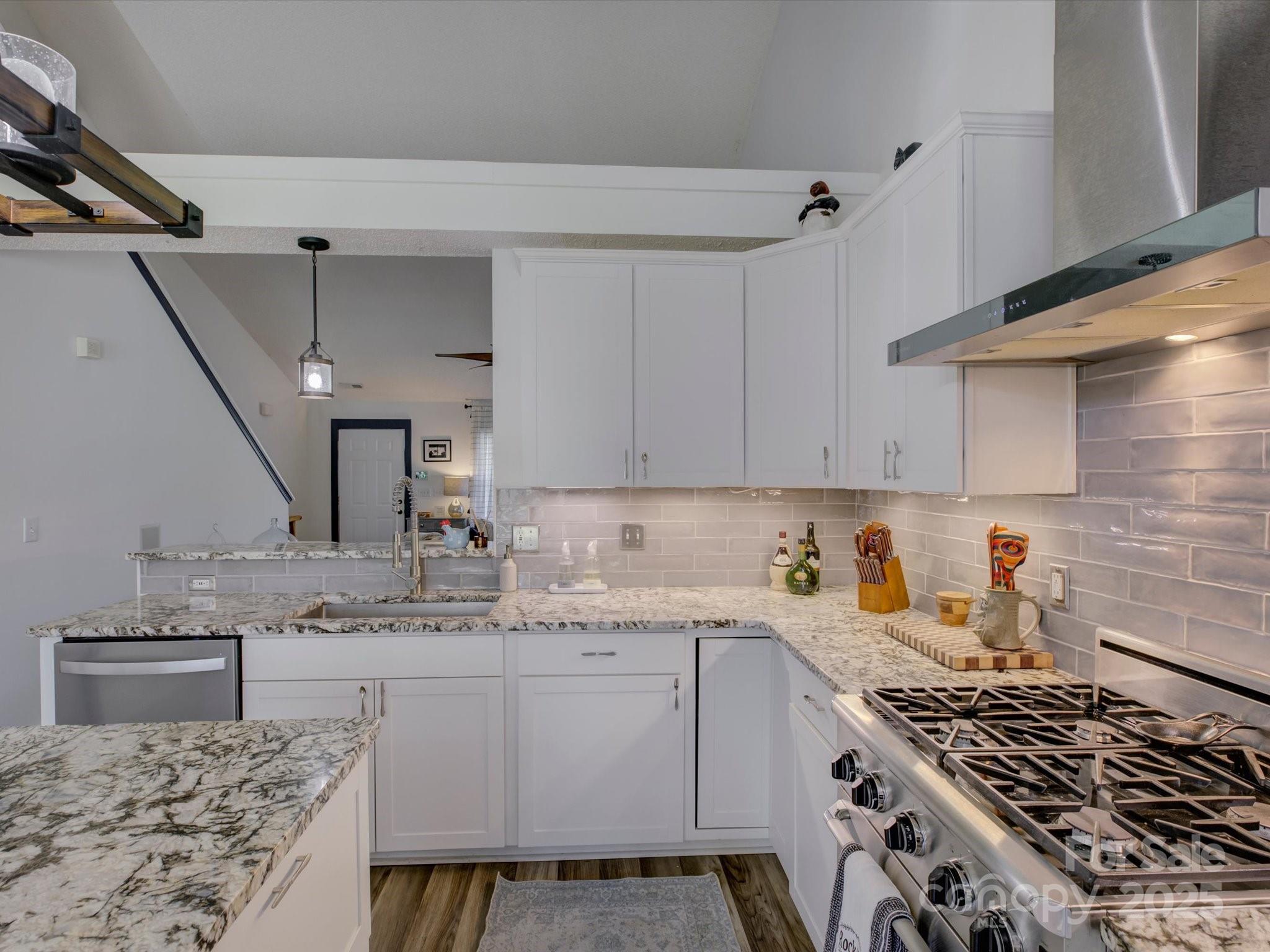 Hallmark Glen - Residential