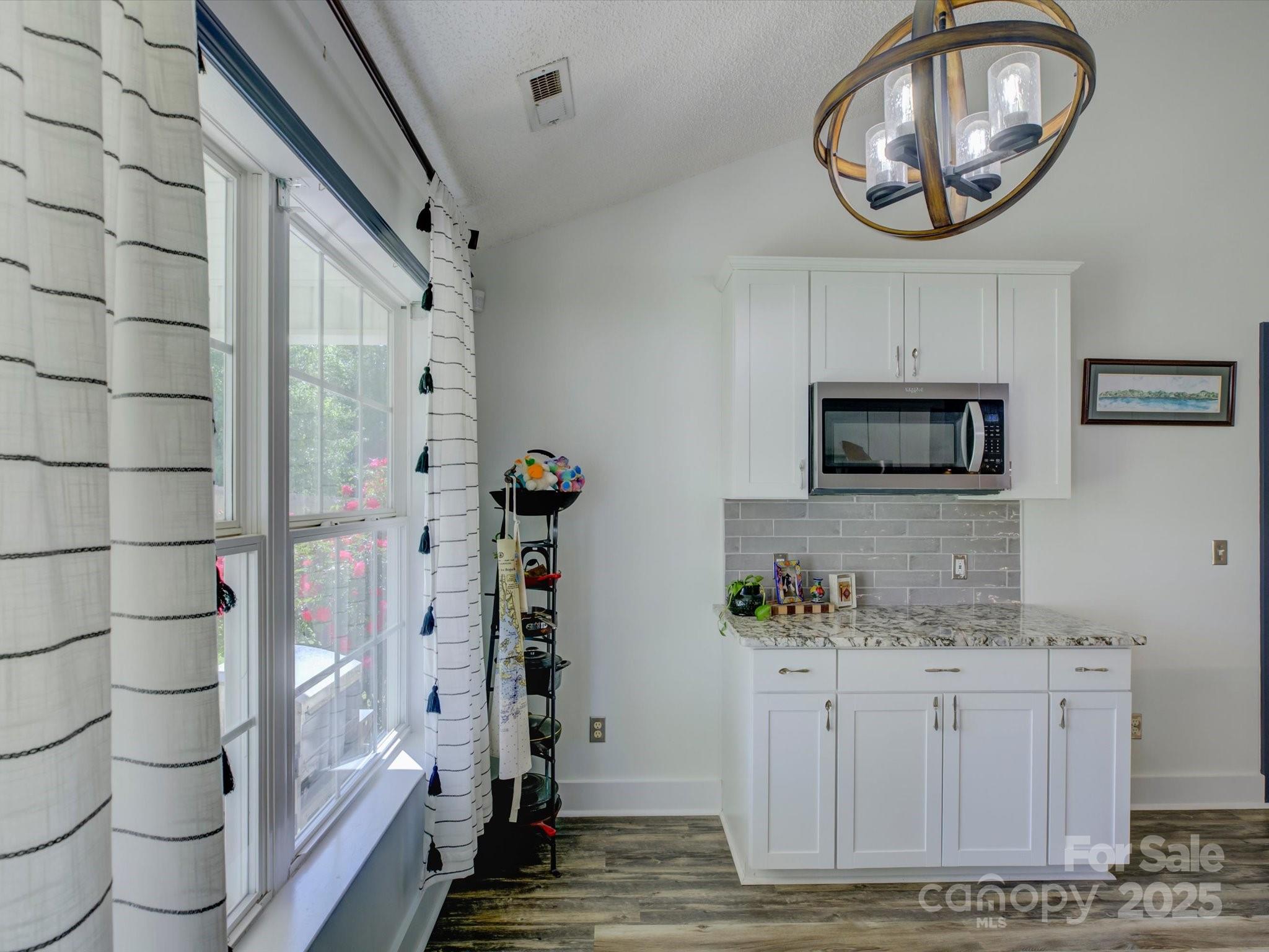 Hallmark Glen - Residential