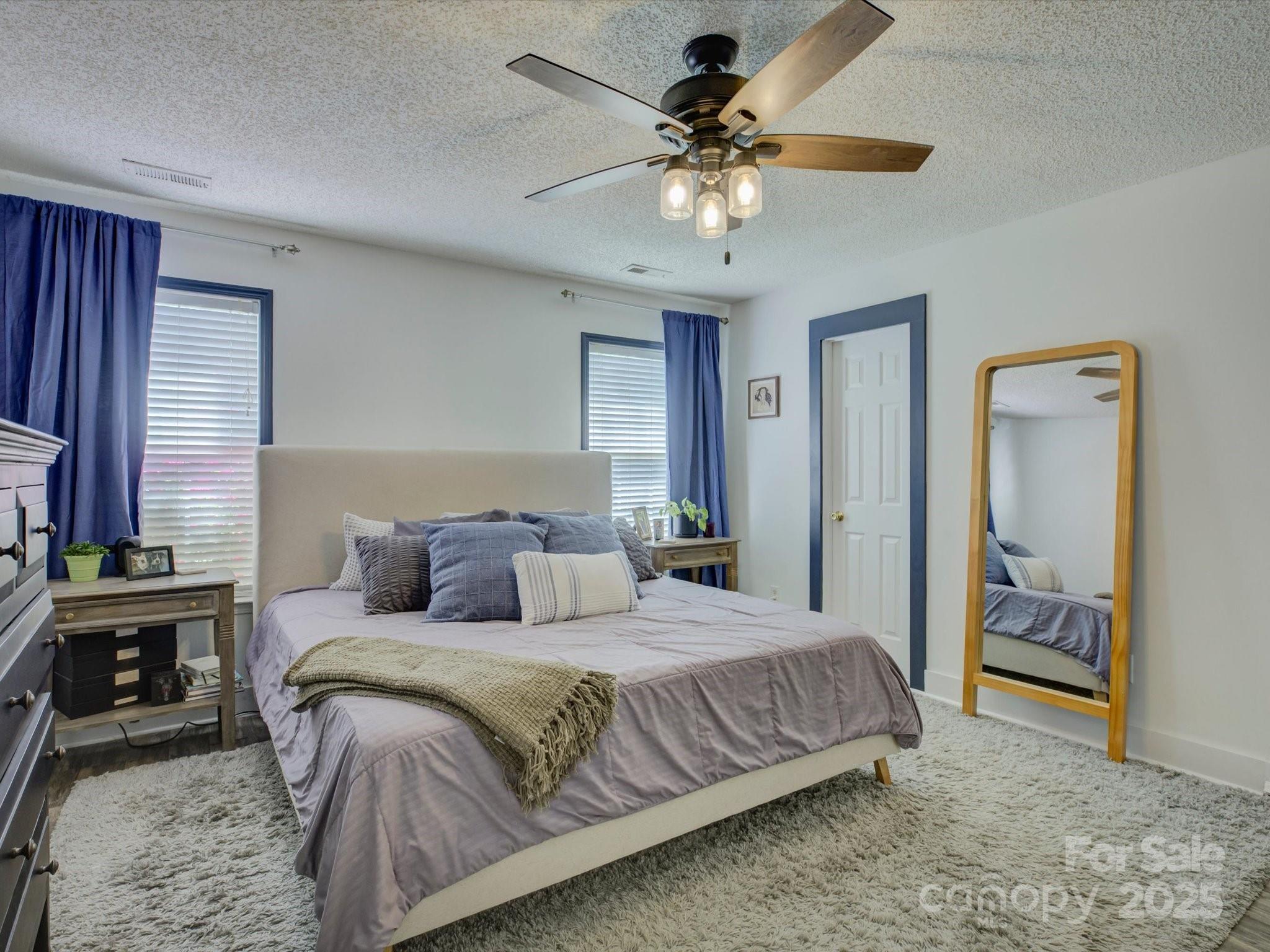 Hallmark Glen - Residential