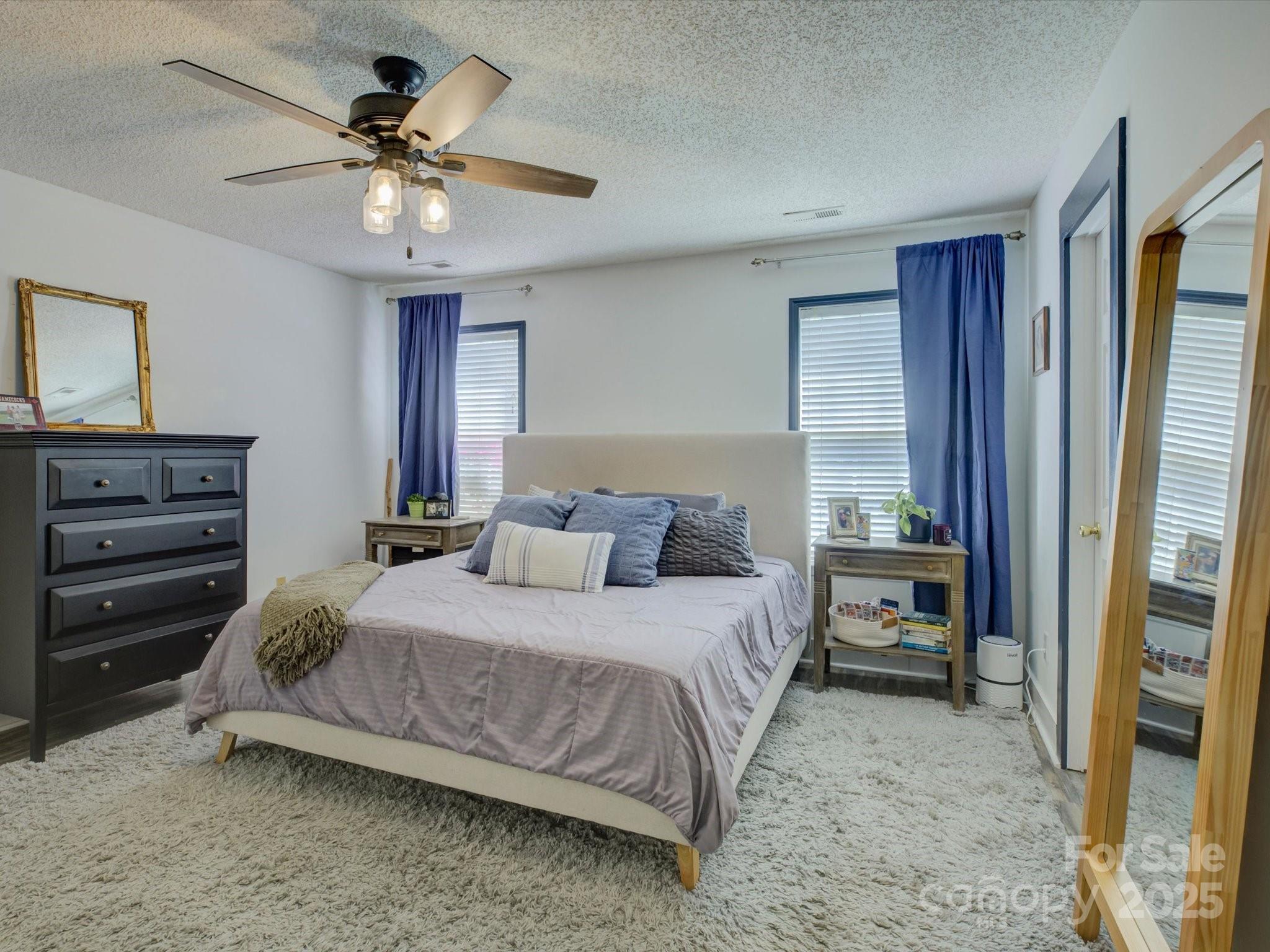 Hallmark Glen - Residential