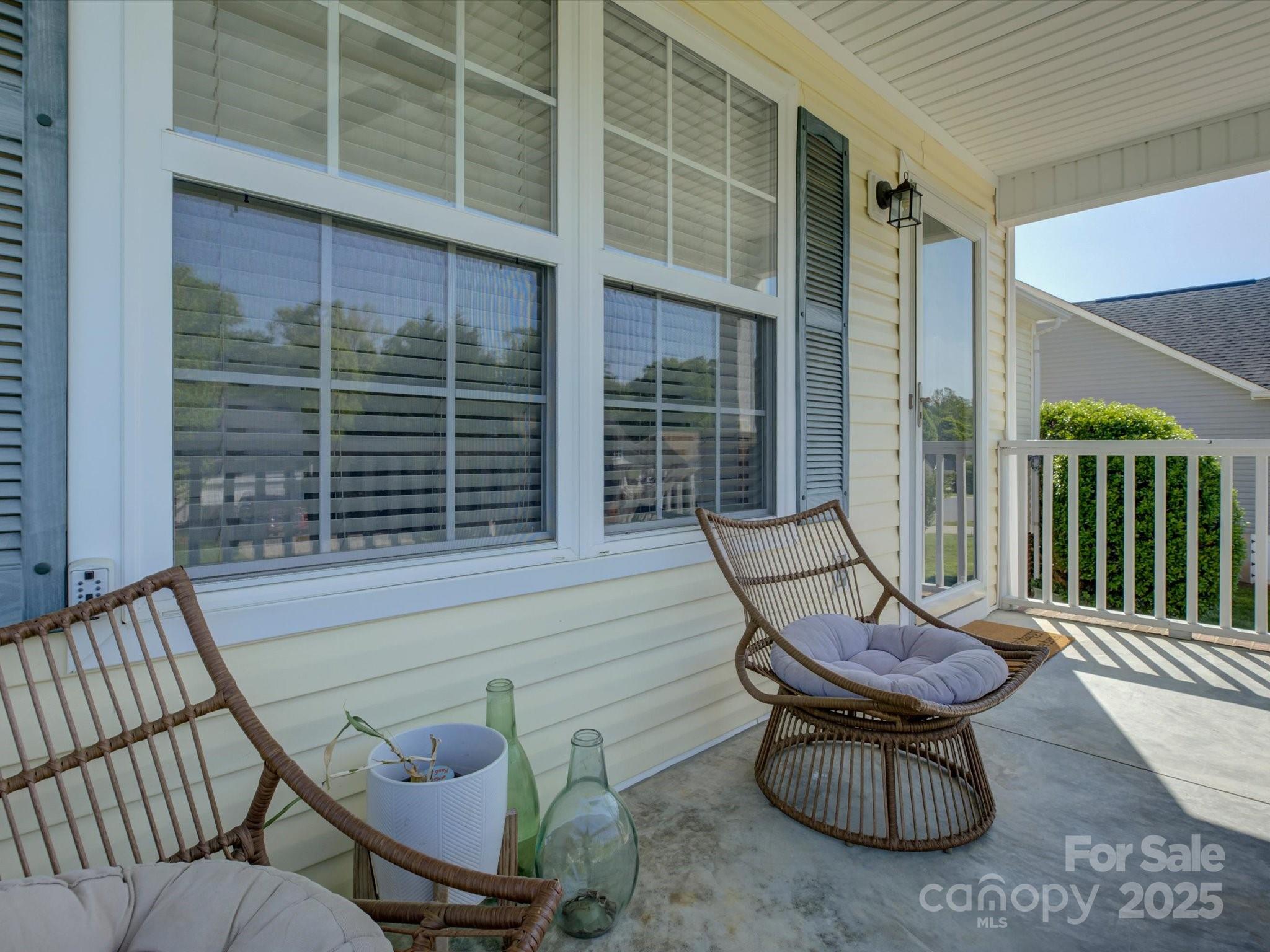 1488 Meadow Glen Lane