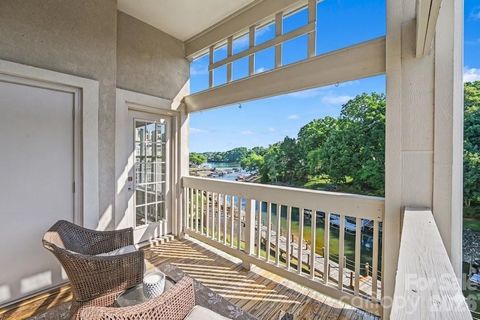Photo of 108 Pier 33 Drive #409, Mooresville, NC 28117 (MLS # 4382874)
