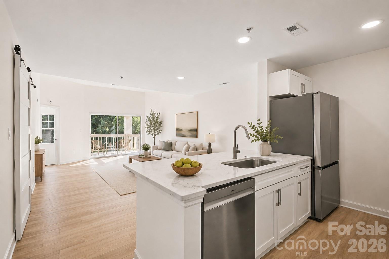 108 Pier 33 Drive 409