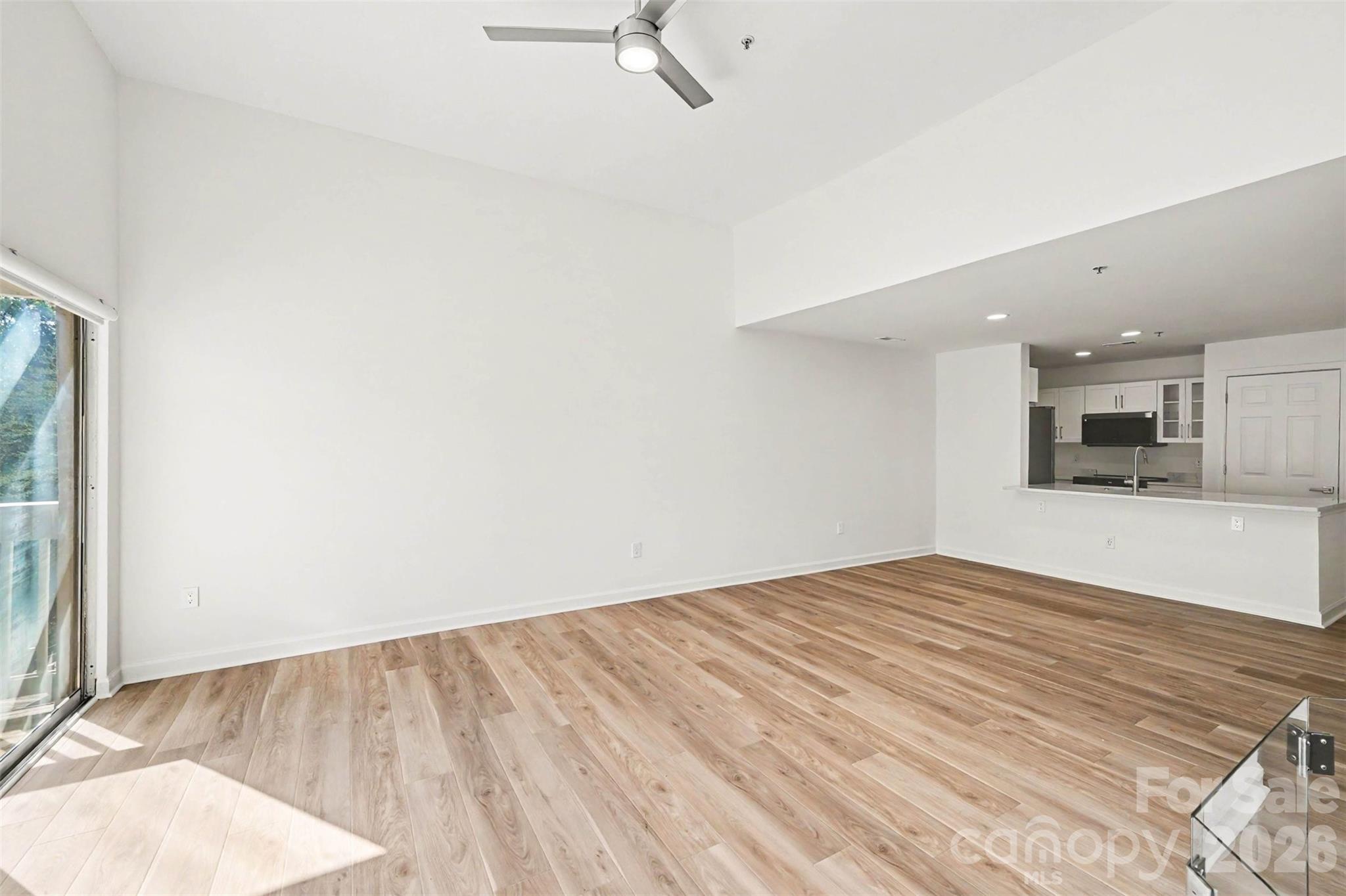108 Pier 33 Drive 409