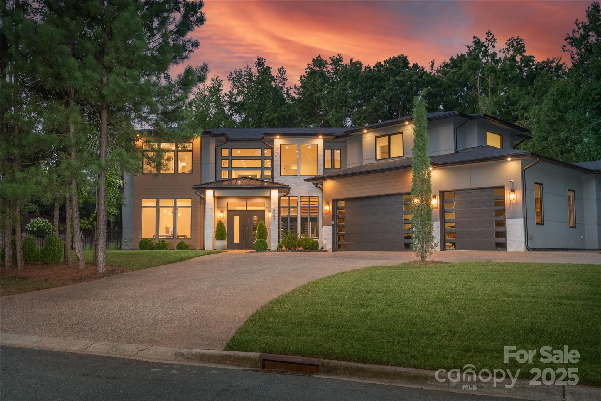 8403 Sarsfield Court