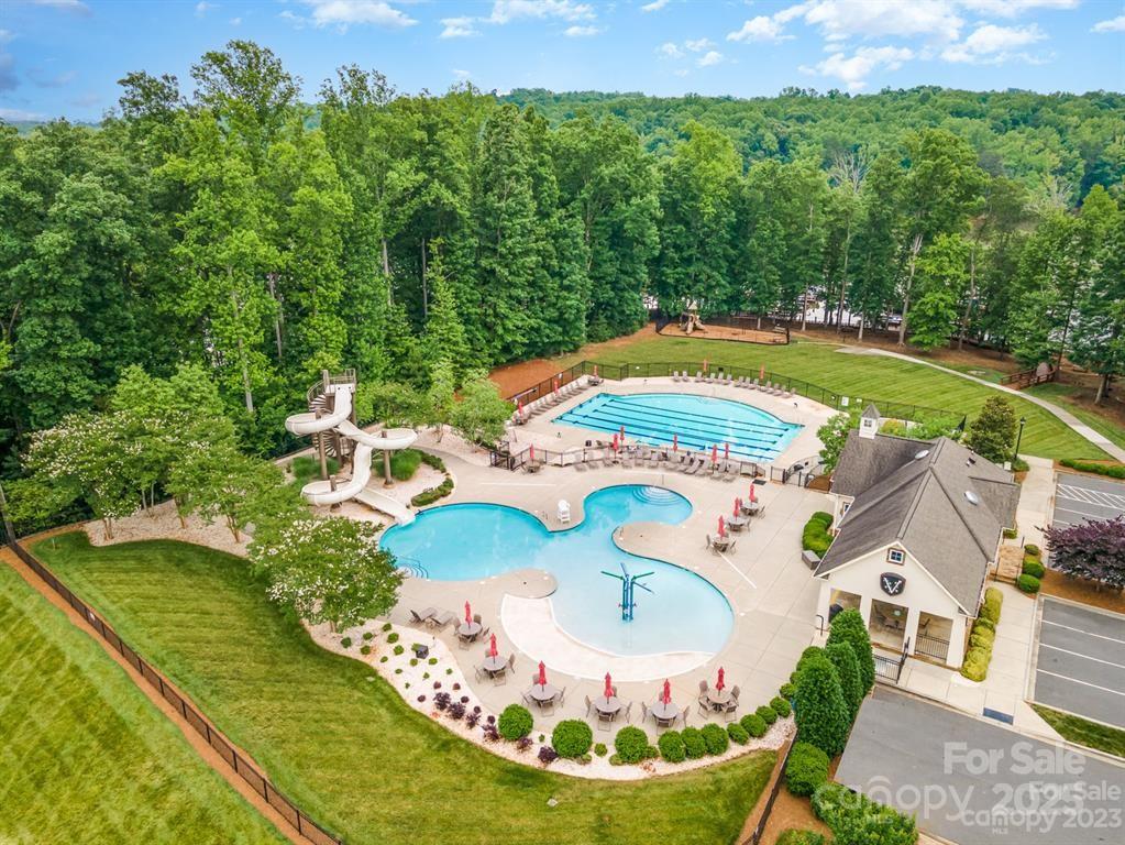 The Vineyards on Lake Wylie - Residential