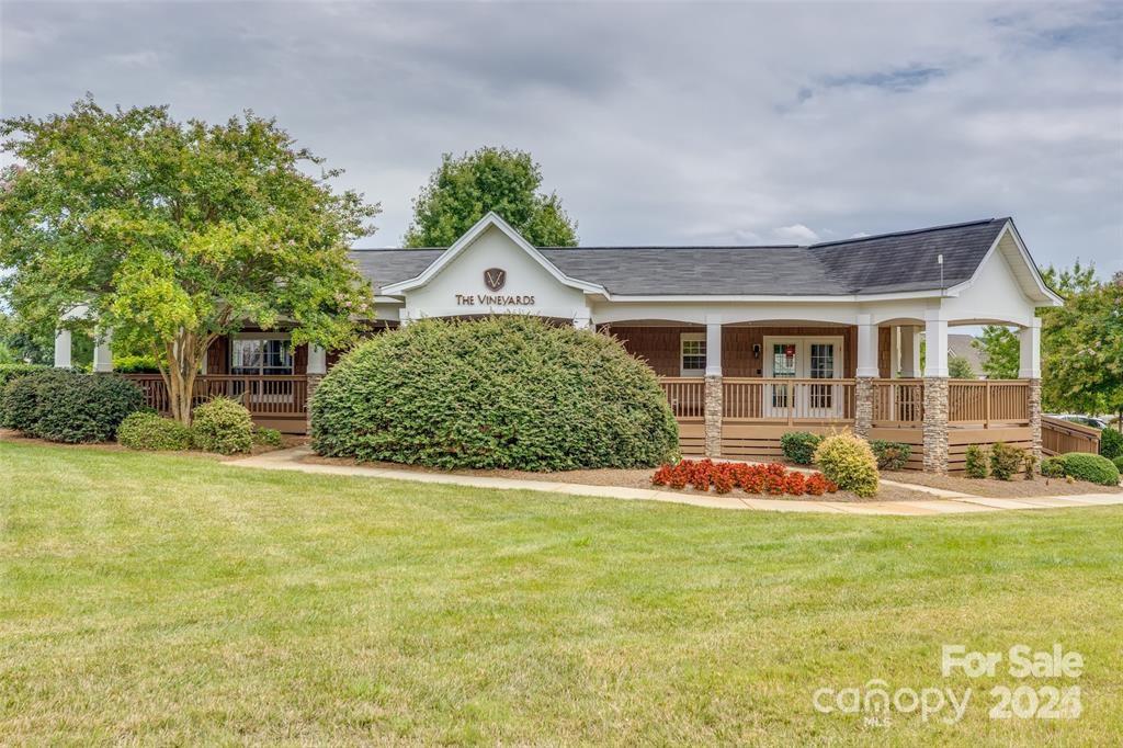 The Vineyards on Lake Wylie - Residential