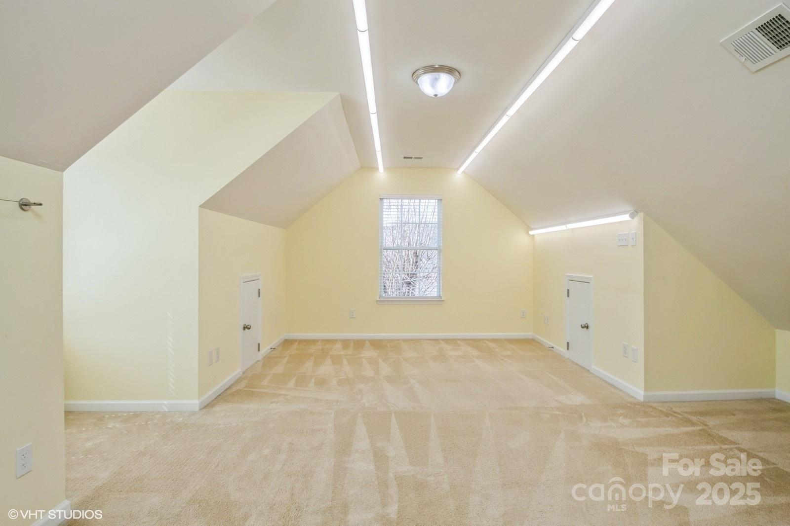 The Vineyards on Lake Wylie - Residential