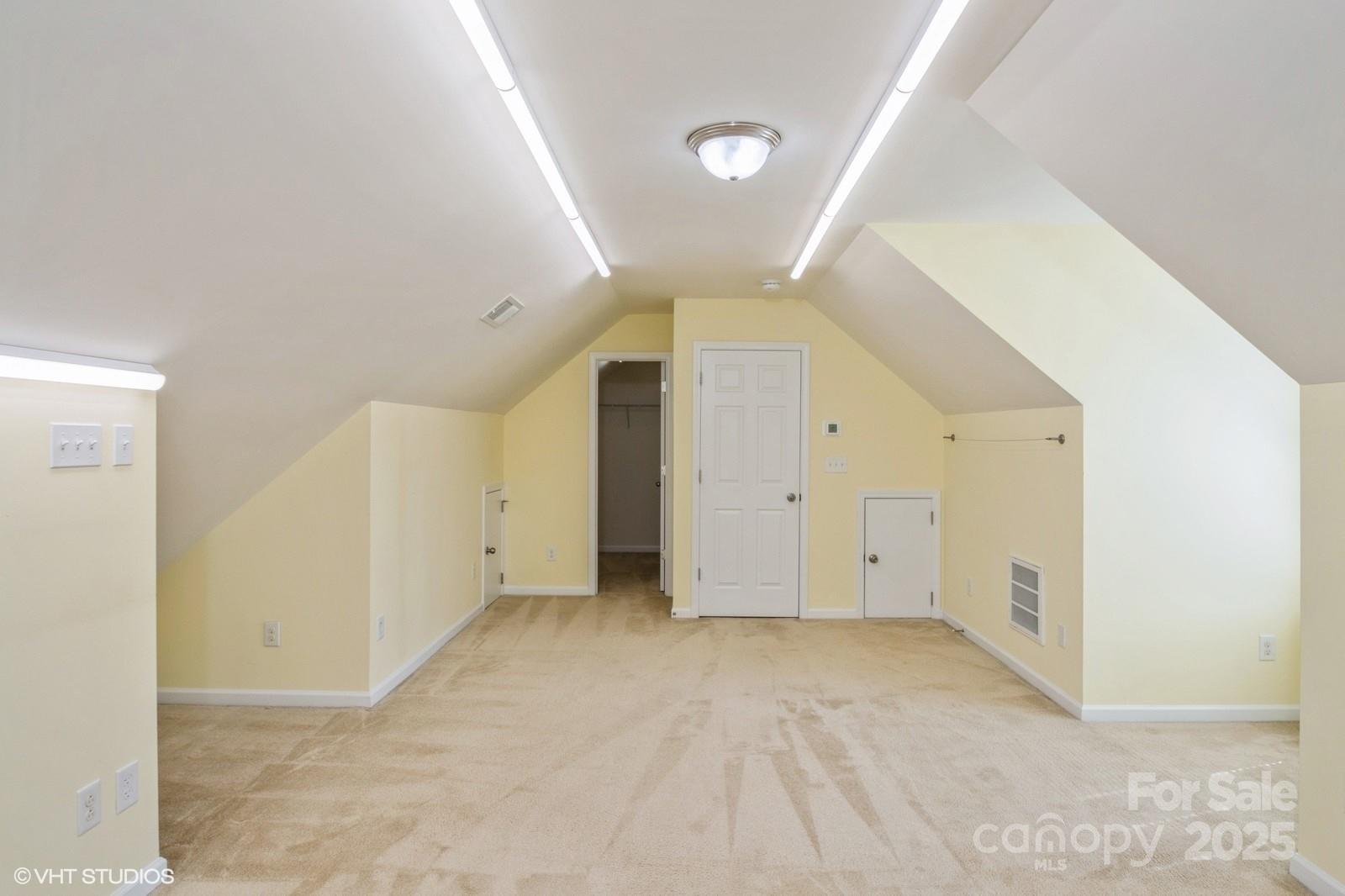 The Vineyards on Lake Wylie - Residential