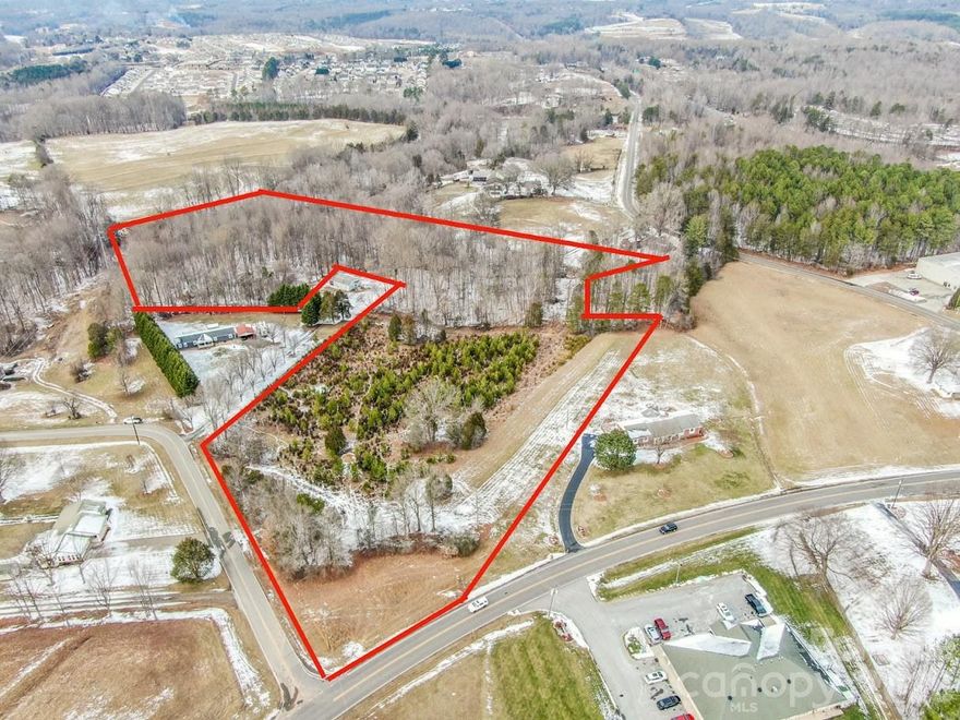 Great location with incredible potential! 14.12 +/- acres.  2 separate parcels #4742750467 and #4742668247 total of 14.12 acres, can be sold separtly if like . Currently zoned RA, with possibilities for rezoning to fit a buyer’s plans. Located just north of the Troutman ETJ on Murdock Road in Statesville, less than a mile from the Interstate 77 Amity Hill Road Exit. With growth happening and development happening in the surrounding area, this property presents an excellent opportunity for investors and entrepreneurs.
