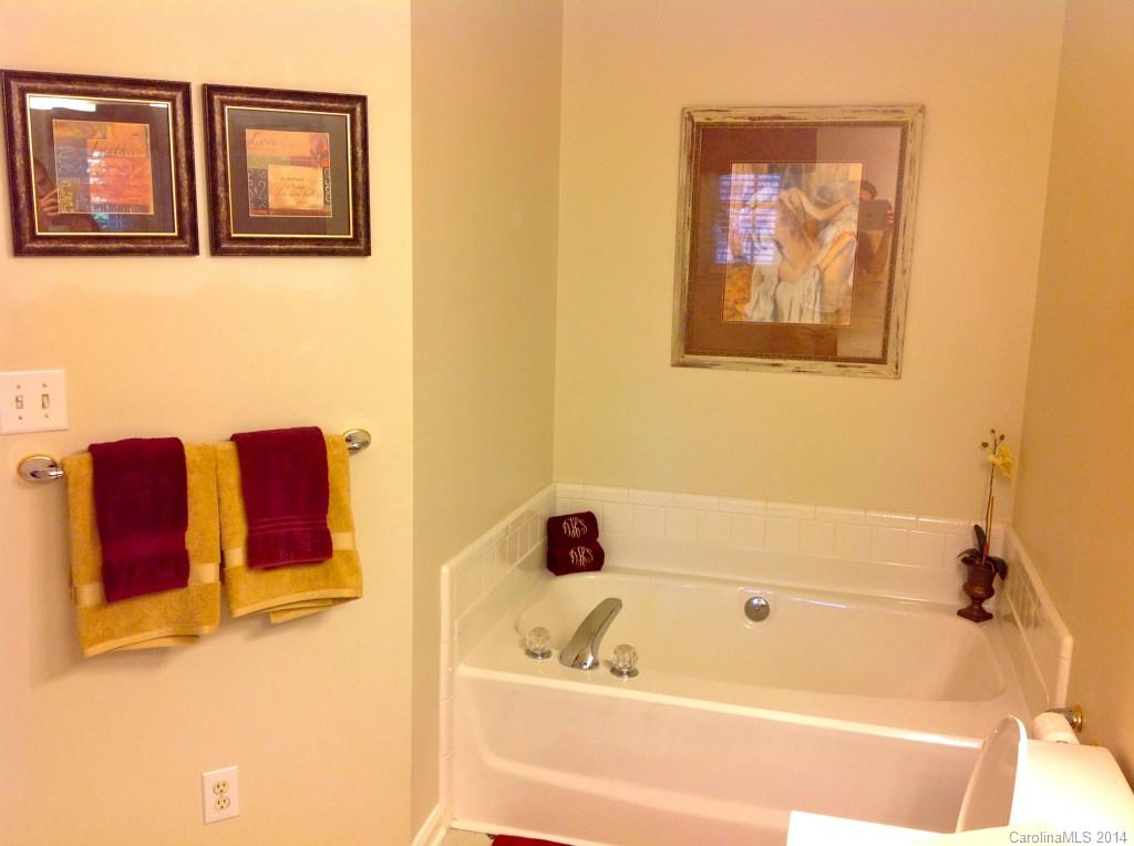 Candalon - Residential