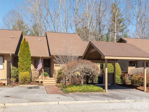 701 Red Oak Drive Hendersonville NC 28791